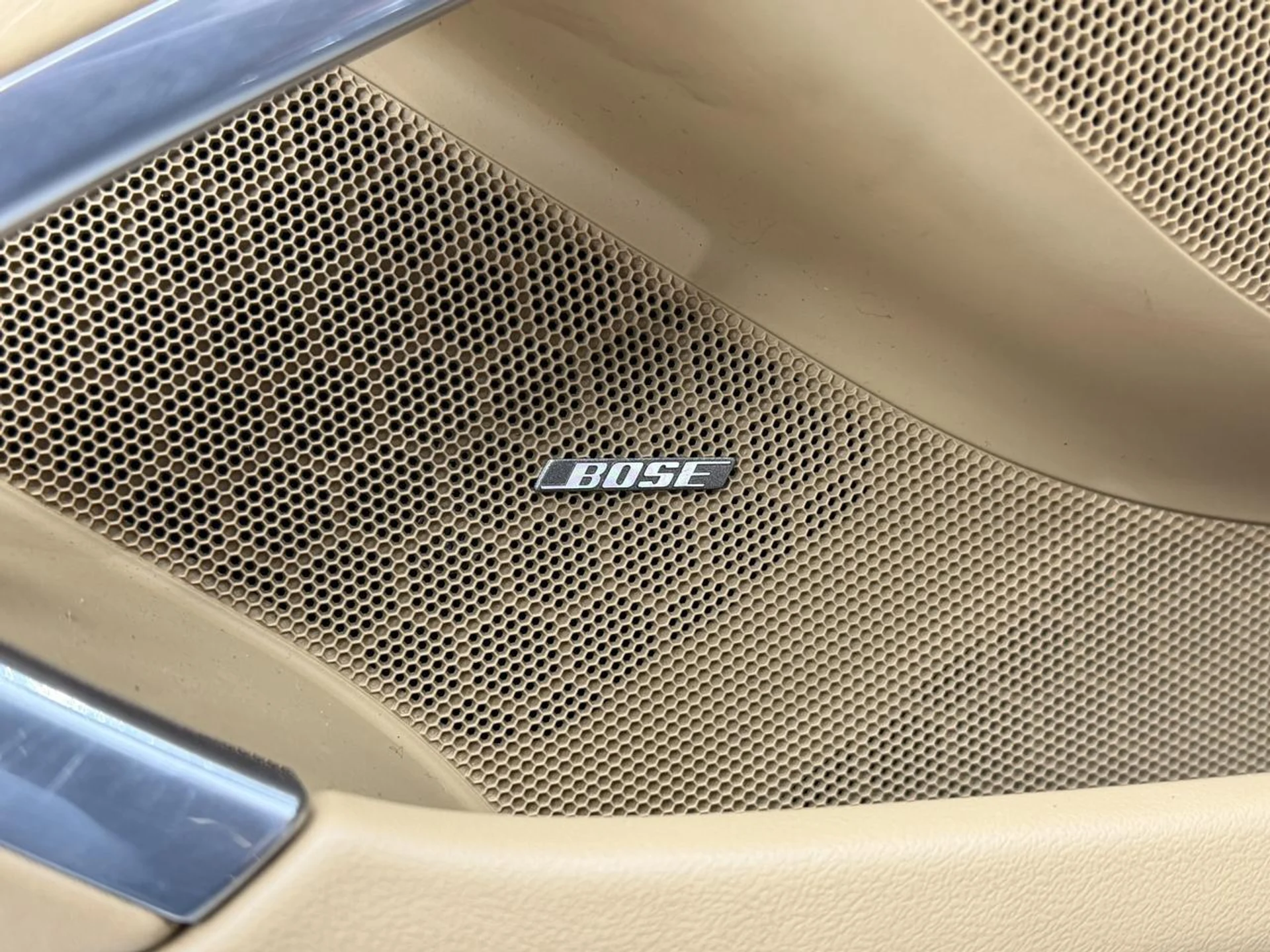 mph030_2261858577_febb6c14c4082e565773d25636706b6d_8cc668f303