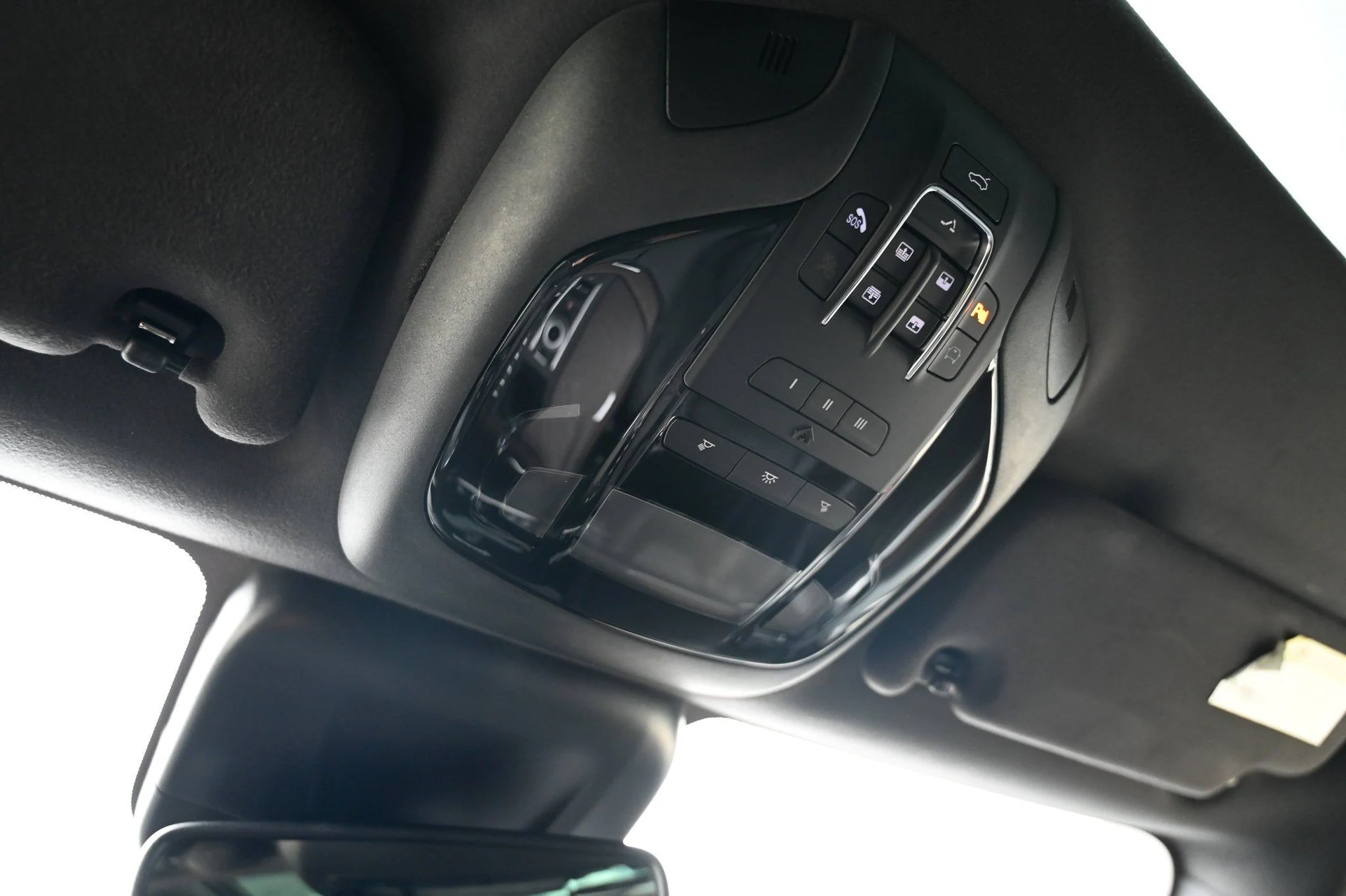 mph030_2266676499_2e26d2c8223149db8589733a570ff9b3_12d6f51ccf