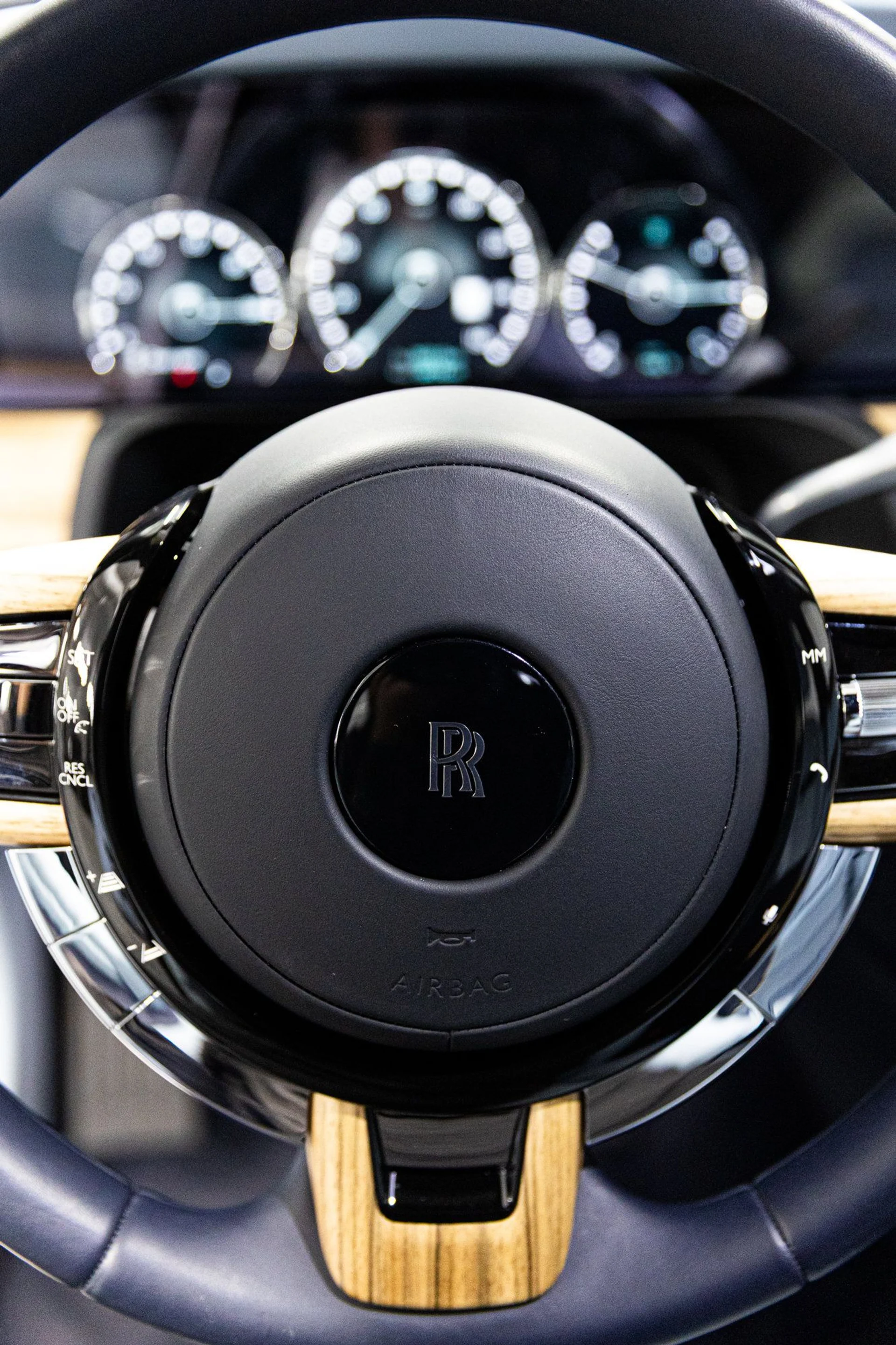 mph030_2267655410_0c119356a04f79ea9490019e9b520ed6x_112494b77a