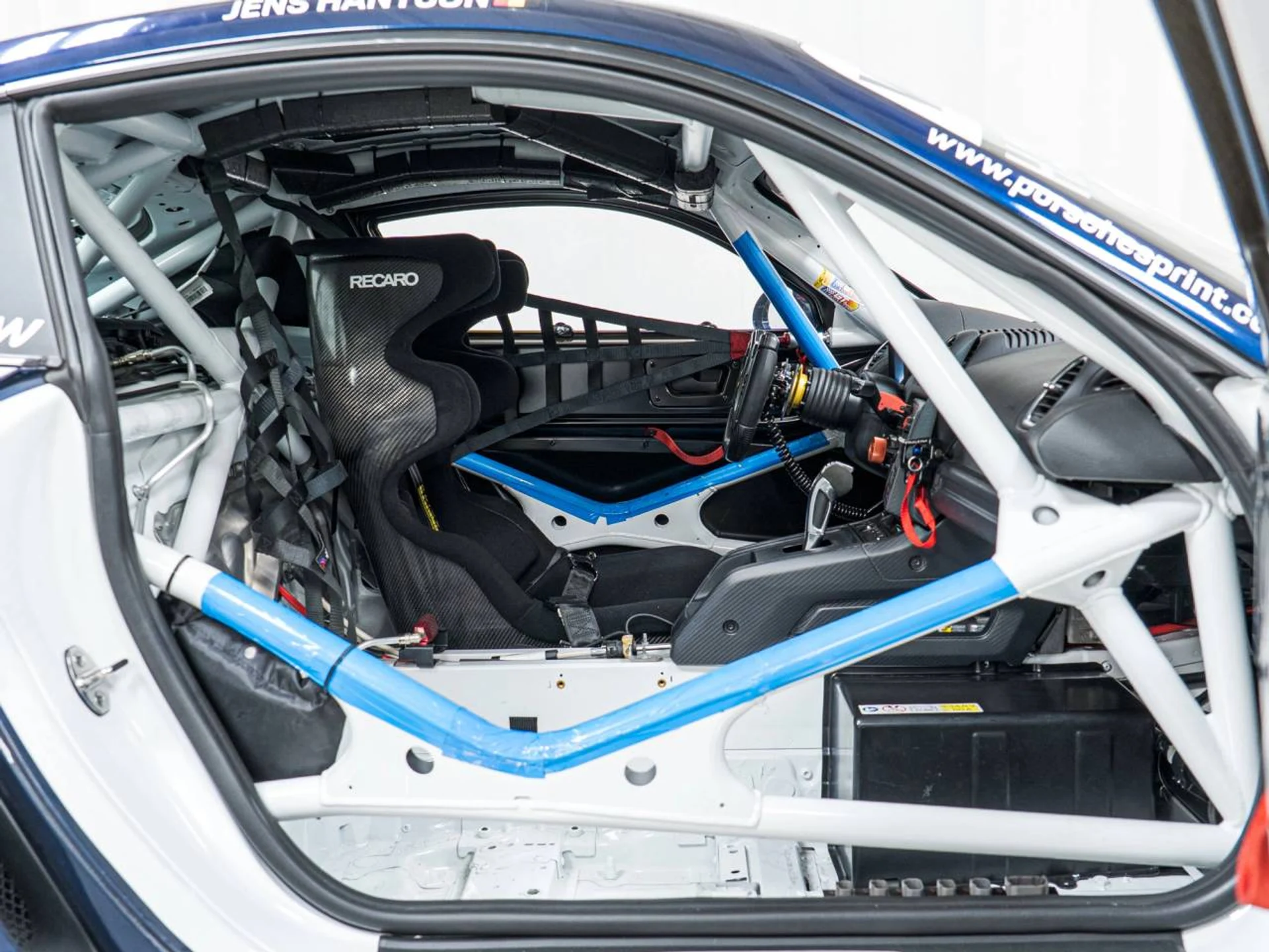 mph030_2277334580_1280_3a19b09035