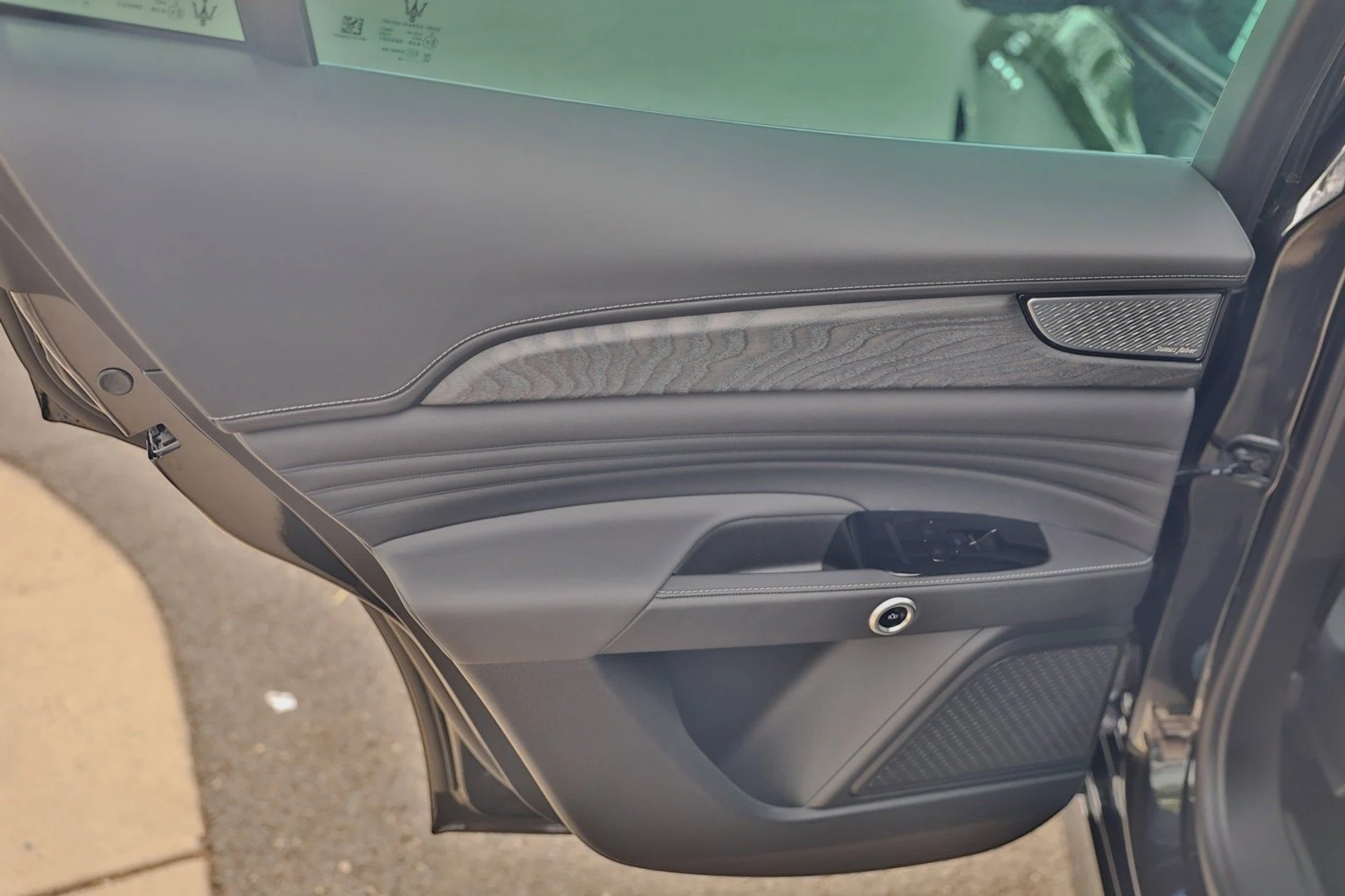 mph030_2298798886_7a58621314b9479685fa7d81f73434c5_a165108826