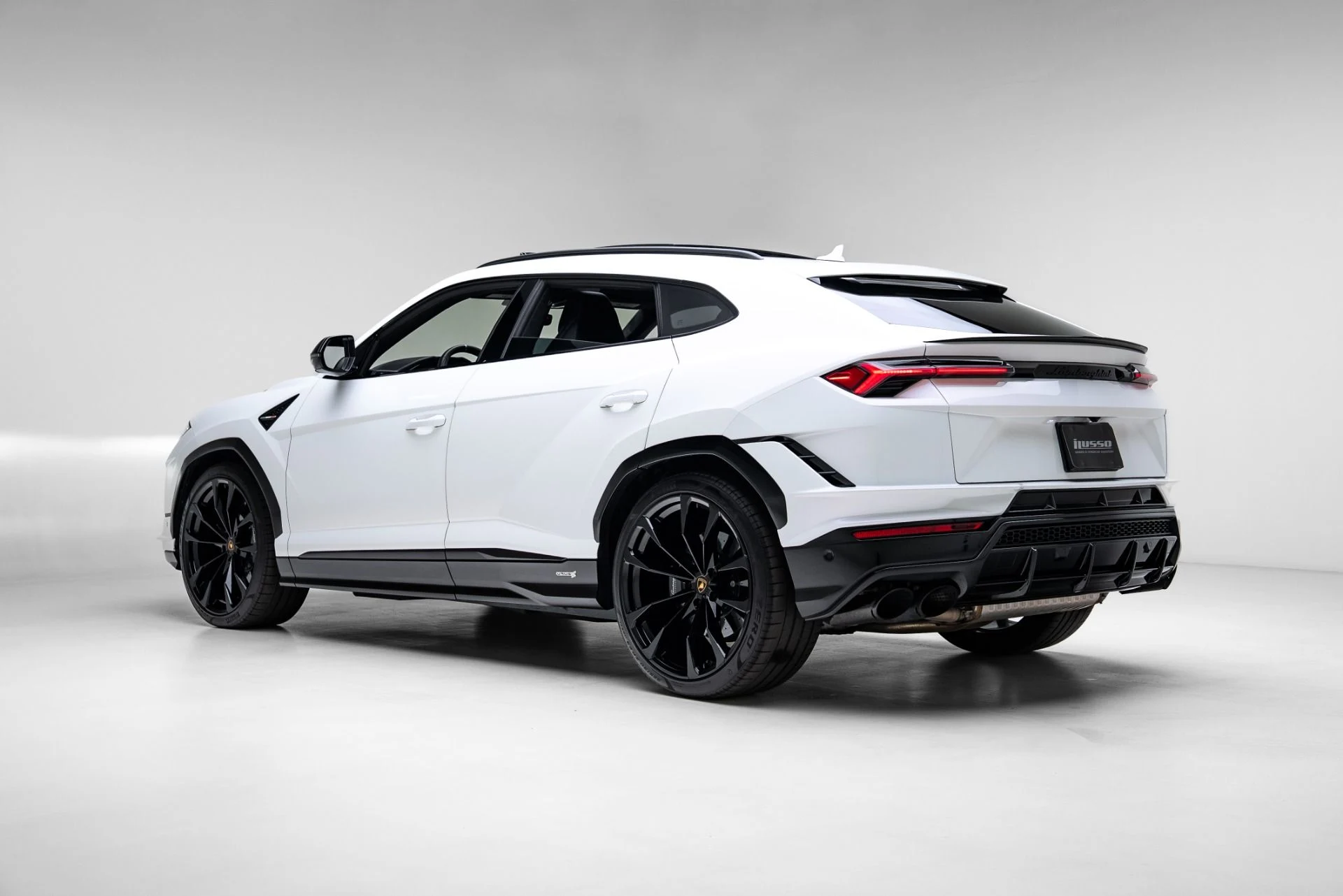 mph030_2305472766_Used_2023_Lamborghini_Urus_S_1776203789_f896fa1eda