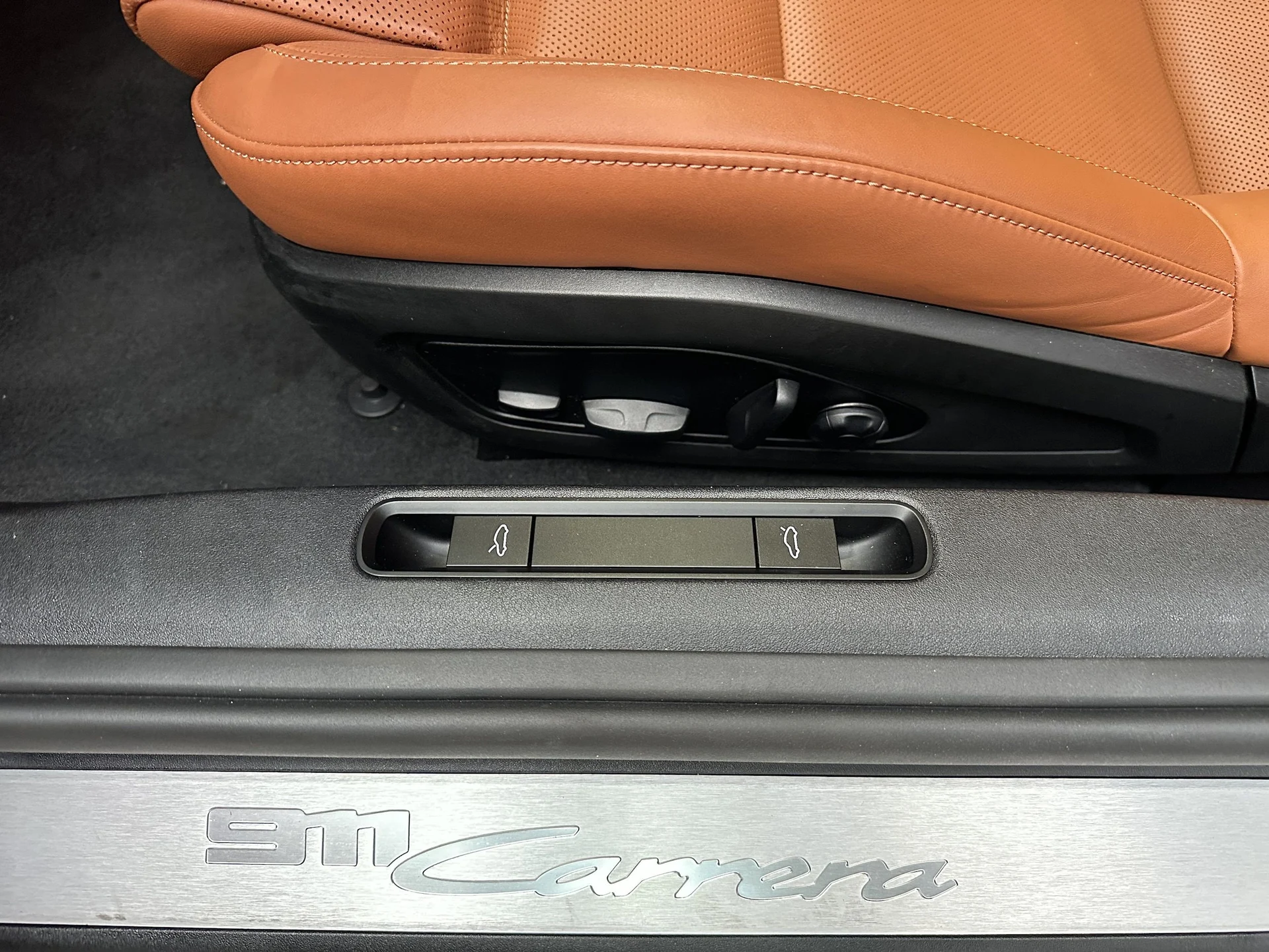 mph030_2311774506_e9b941e1d4bb298c60346e870f2c3389x_fe58663de8