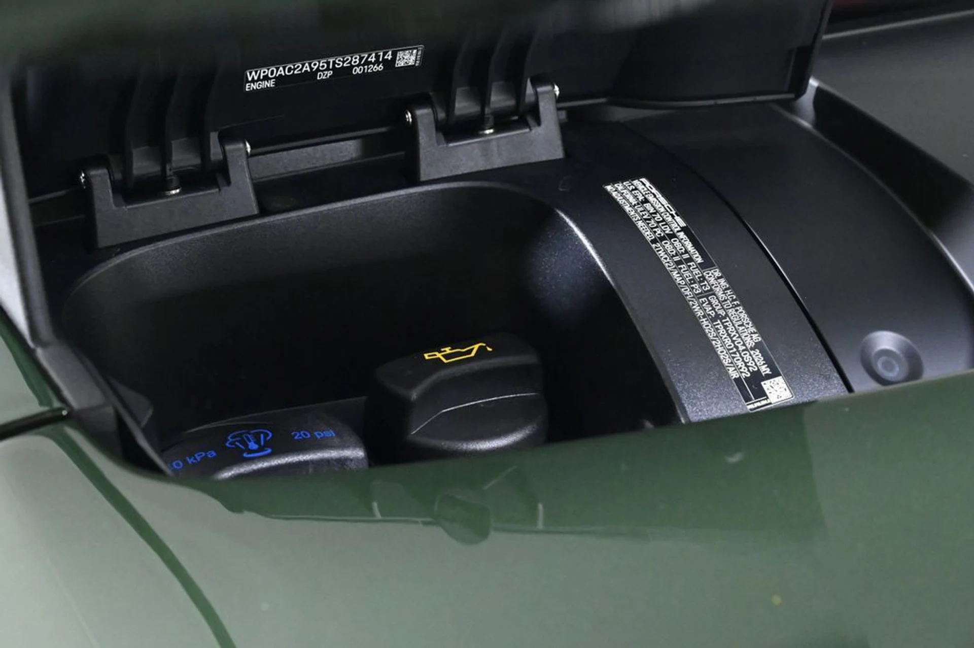 mph030_2316226901_e570c9fe42926cc510a5cf374575bfb1x_3cda2c9130