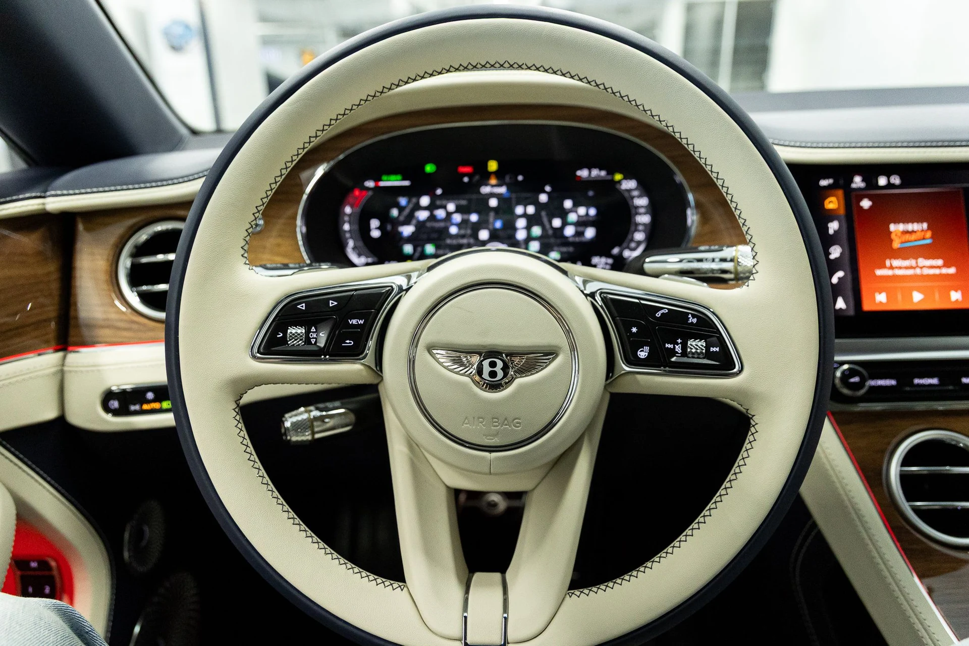 mph030_2327366682_9772aa115b322a2128b9ebf15dd89d94x_cc96067604