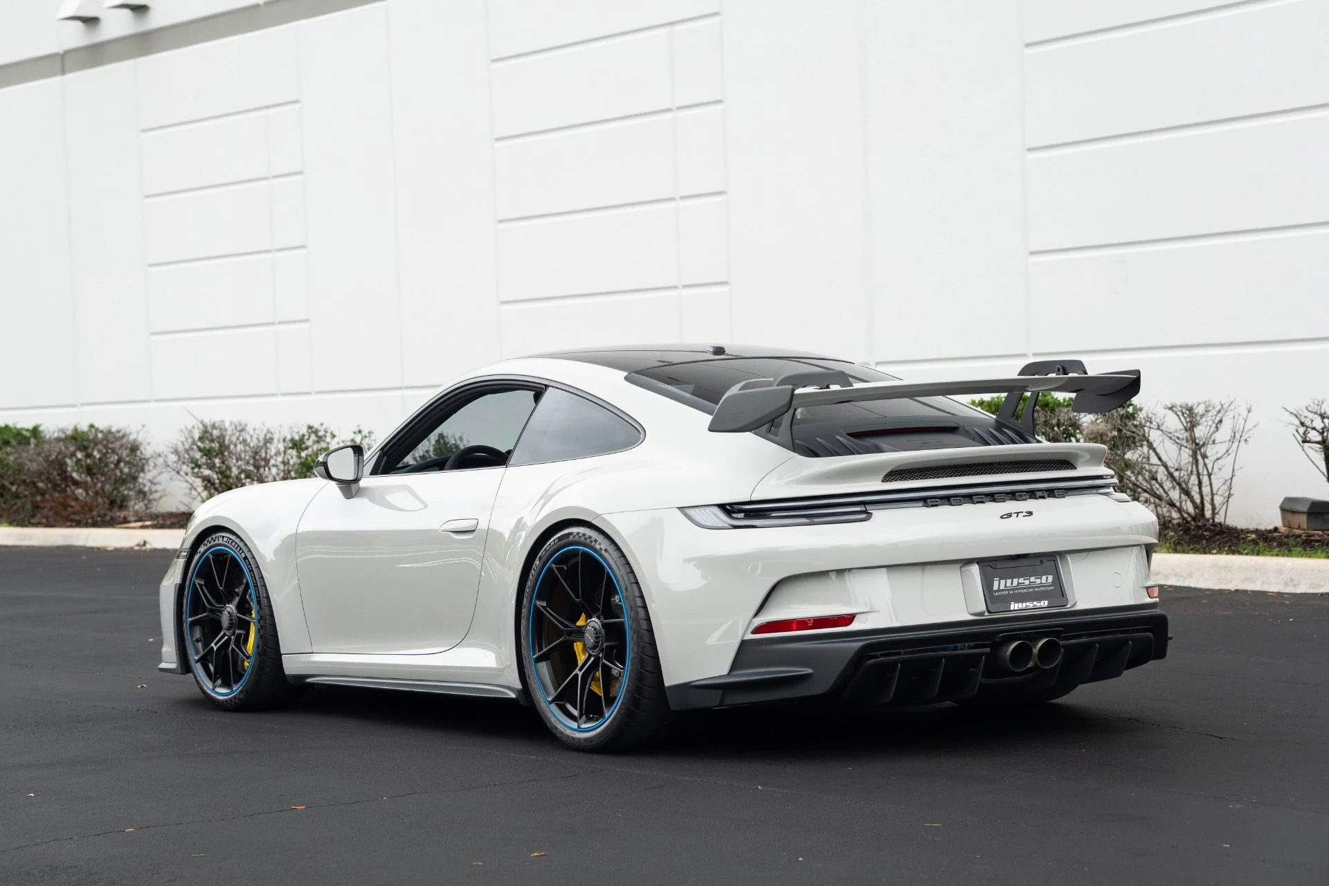 mph030_2329344508_Used_2024_Porsche_911_GT_3_1768339122_a69a89f844