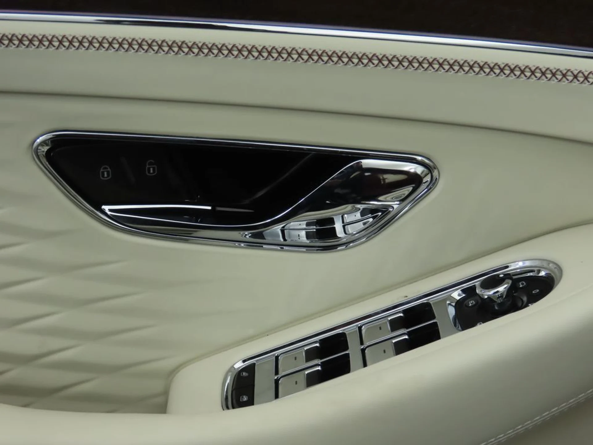 mph030_2338603138_new_2026_bentley_continental_gtc_8119_22975587_31_1024_e505ea08b7