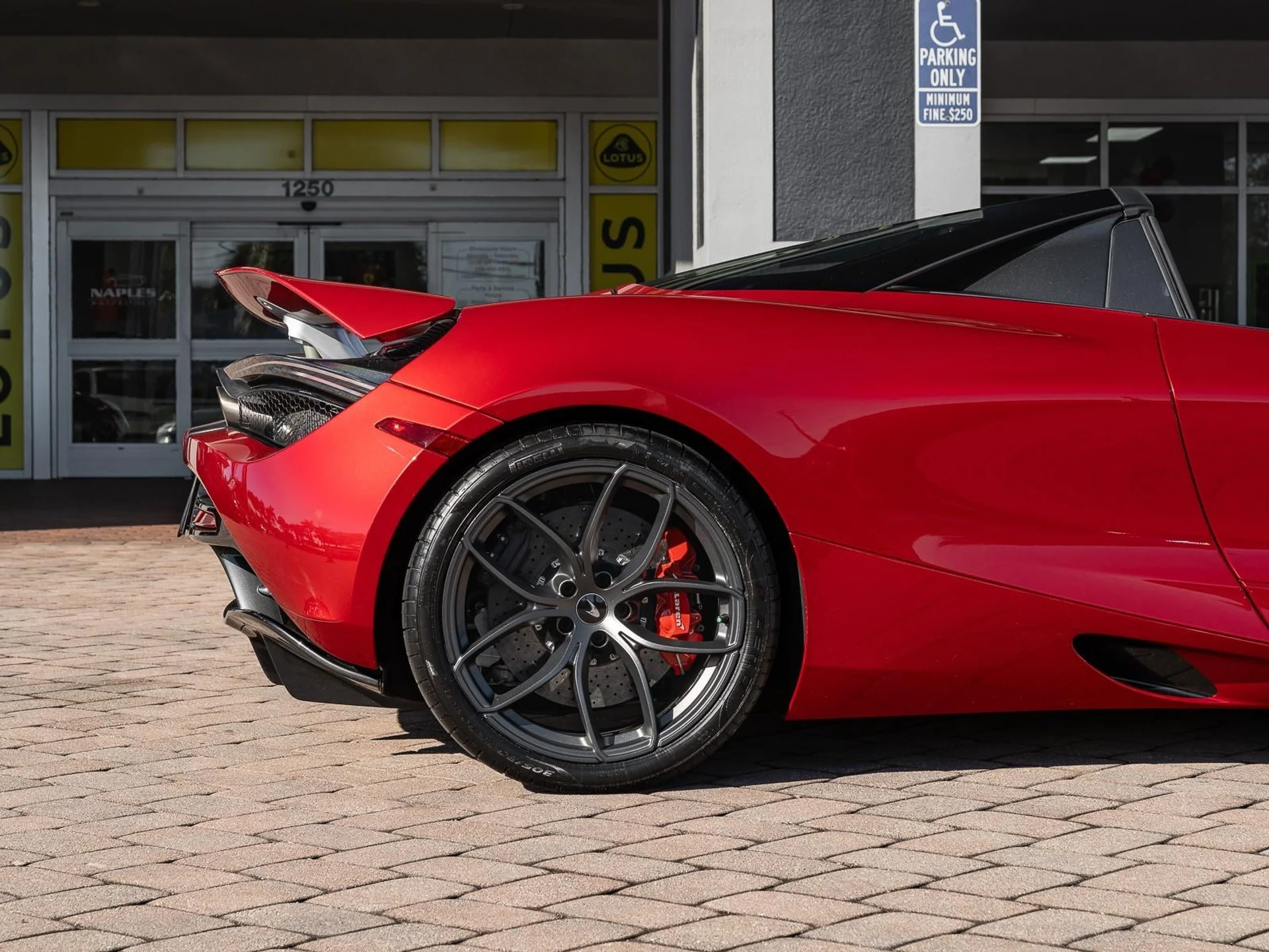 mph030_2342363896_Used_2020_Mc_Laren_720_S_1766077580_7fbe0afaad