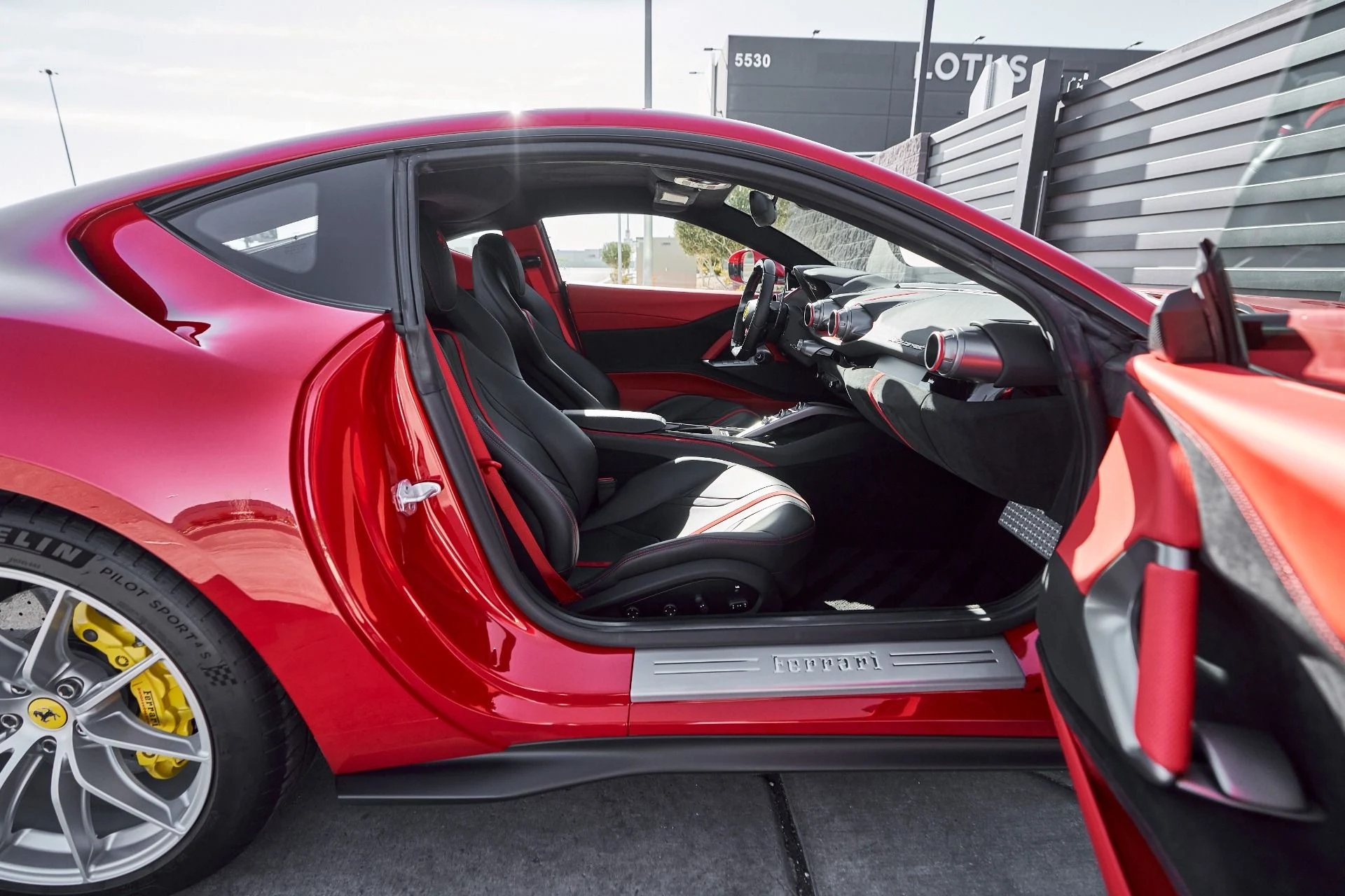 mph030_234528363_Used_2018_Ferrari_812_Superfast_Base_1767042820_7b45085ff7