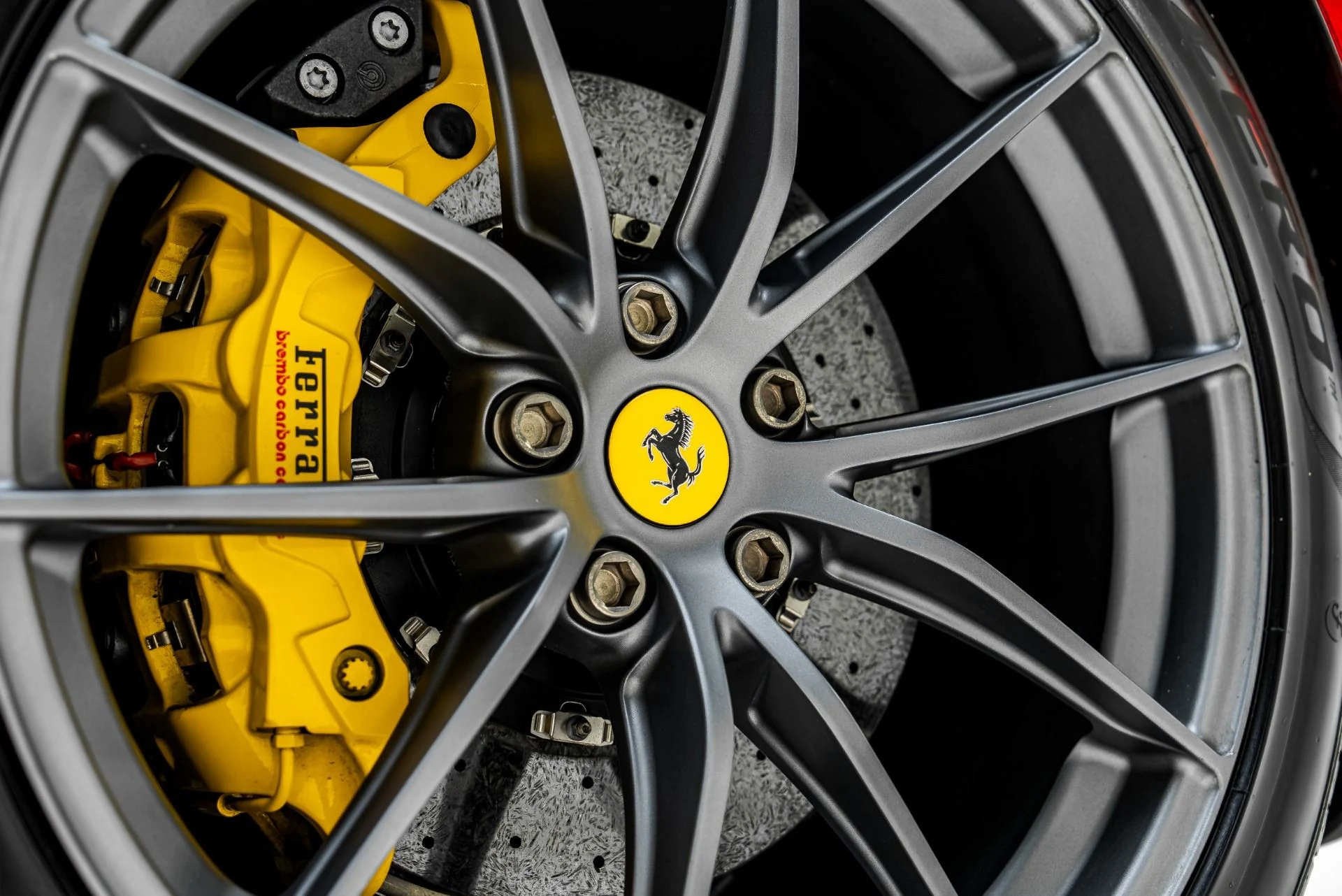 mph030_2345386792_Used_2019_Ferrari_812_Superfast_1784241742_e1978d907a