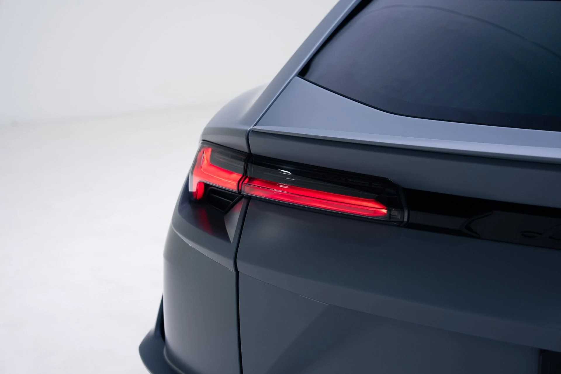 mph030_2347178248_Used_2024_Lamborghini_Urus_S_1768413804_5109f2399d