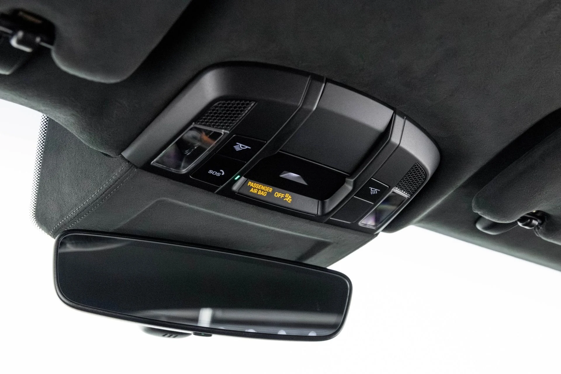 mph030_2350551834_Used_2025_Porsche_911_GT_3_RS_1764185272_21075f5f10