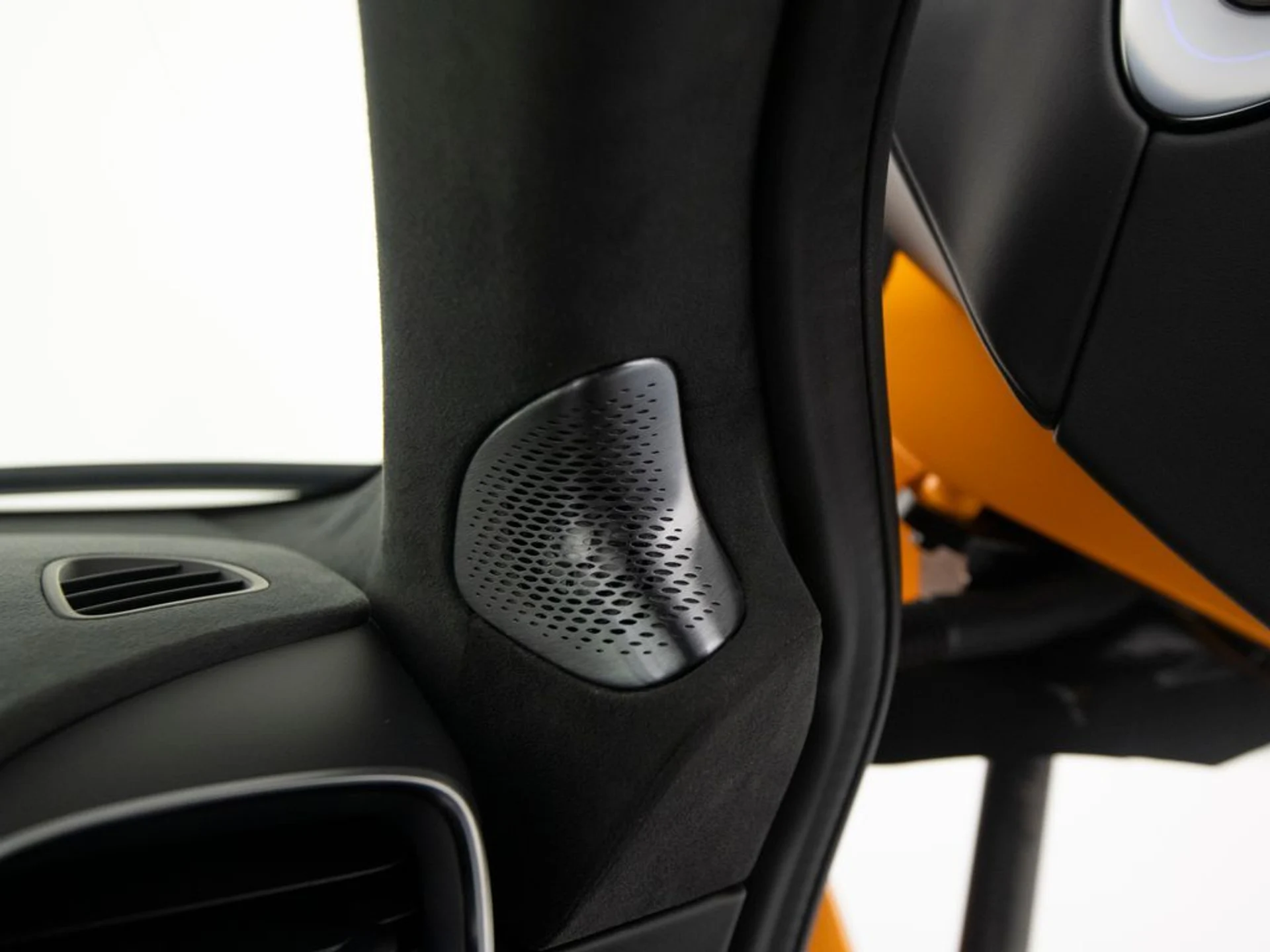 mph030_235135547_e5f68670b8ab5c0d9d6b20b03b7a8771x_5048666bce