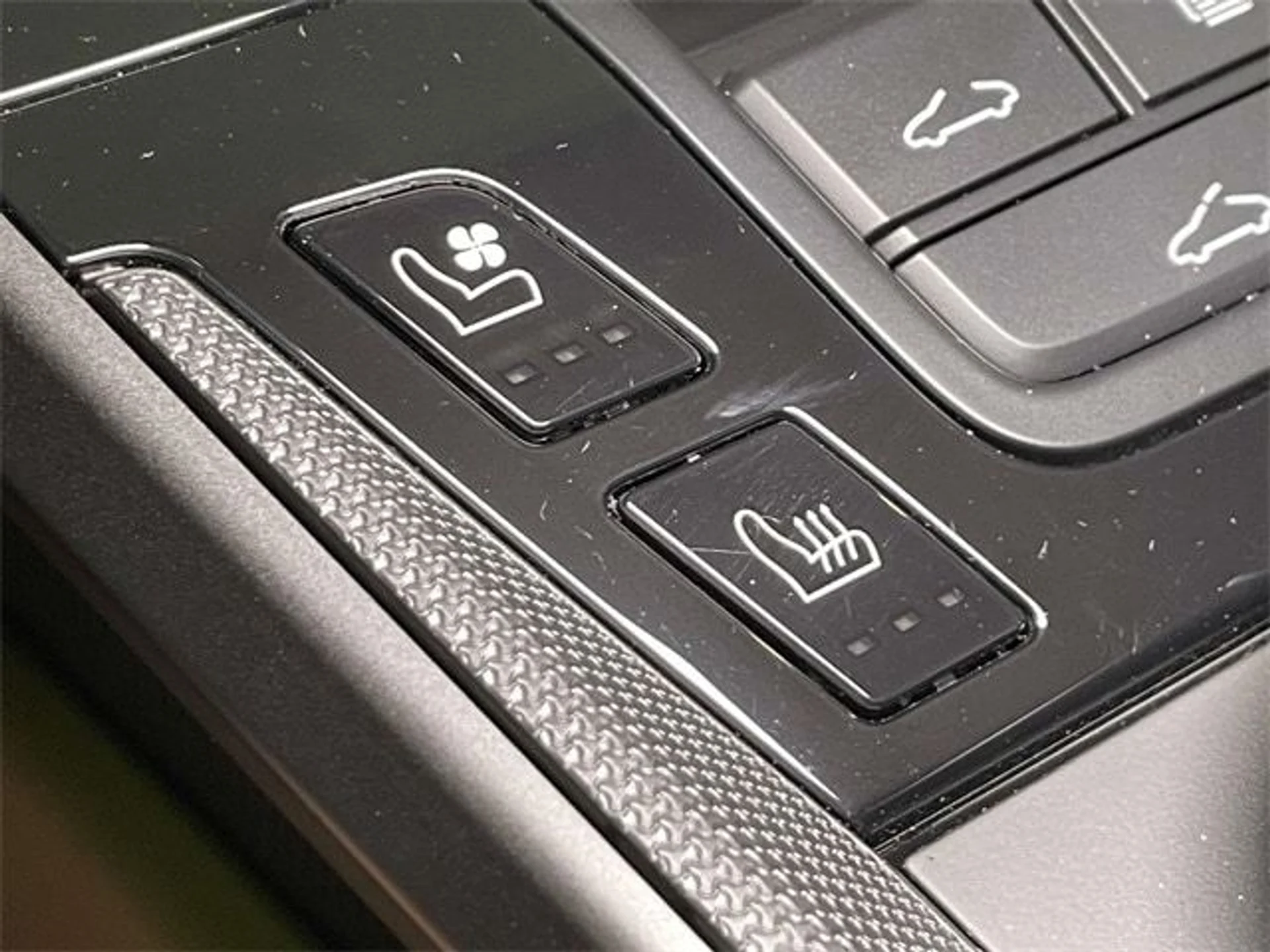 mph030_2352040225_90badf622c58d50b3fcc14220605fc61x_2bbb44b3e1