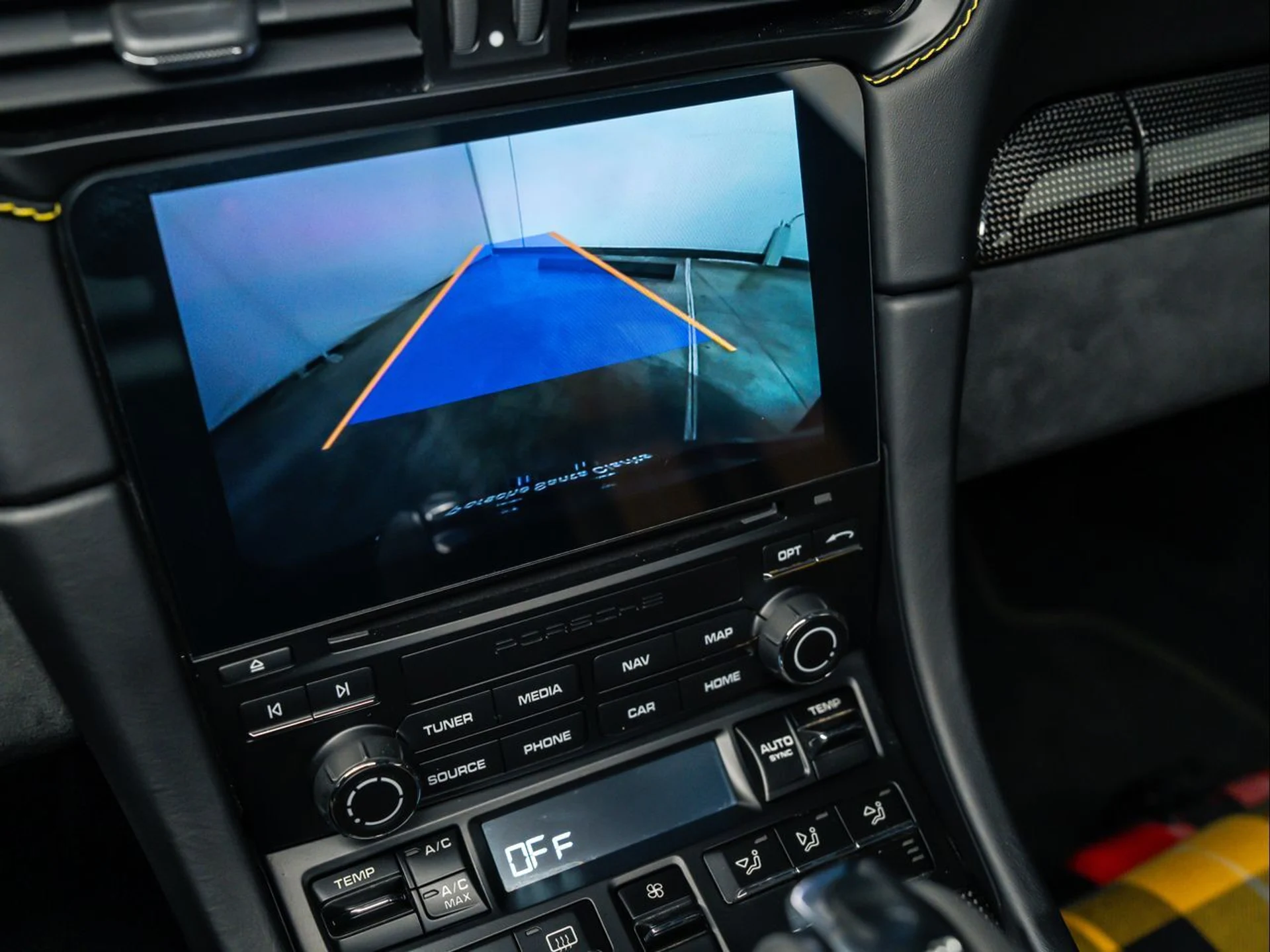 mph030_235521152_e0e6fa73605aa35968de994487692f82_defb8a4b99