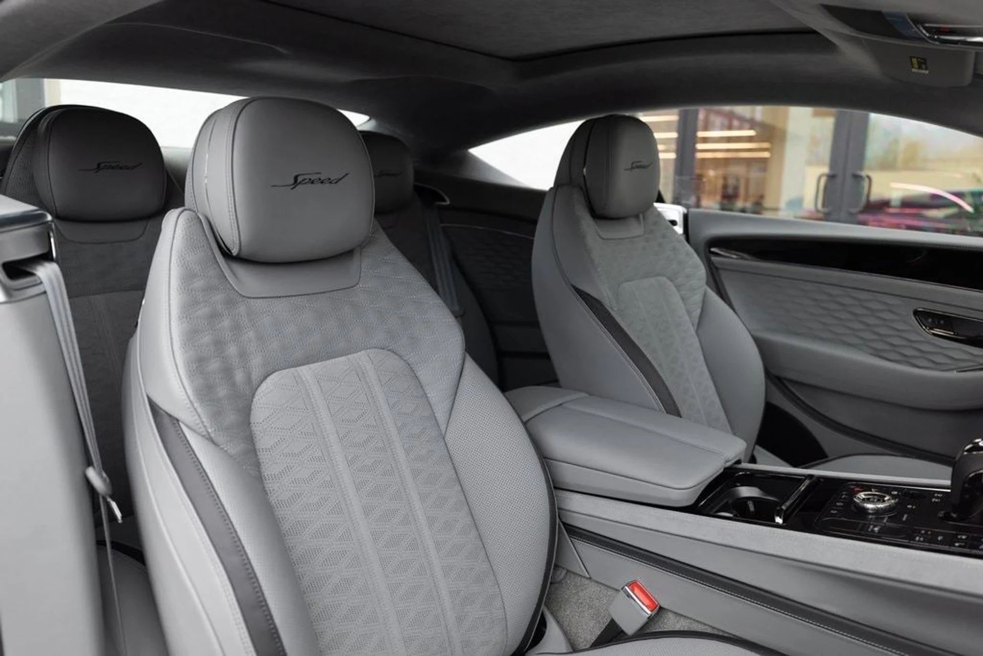 mph030_2360849310_bd3c47ed8c4dd0282aa10cda82fffaadx_7b1fadfe3b