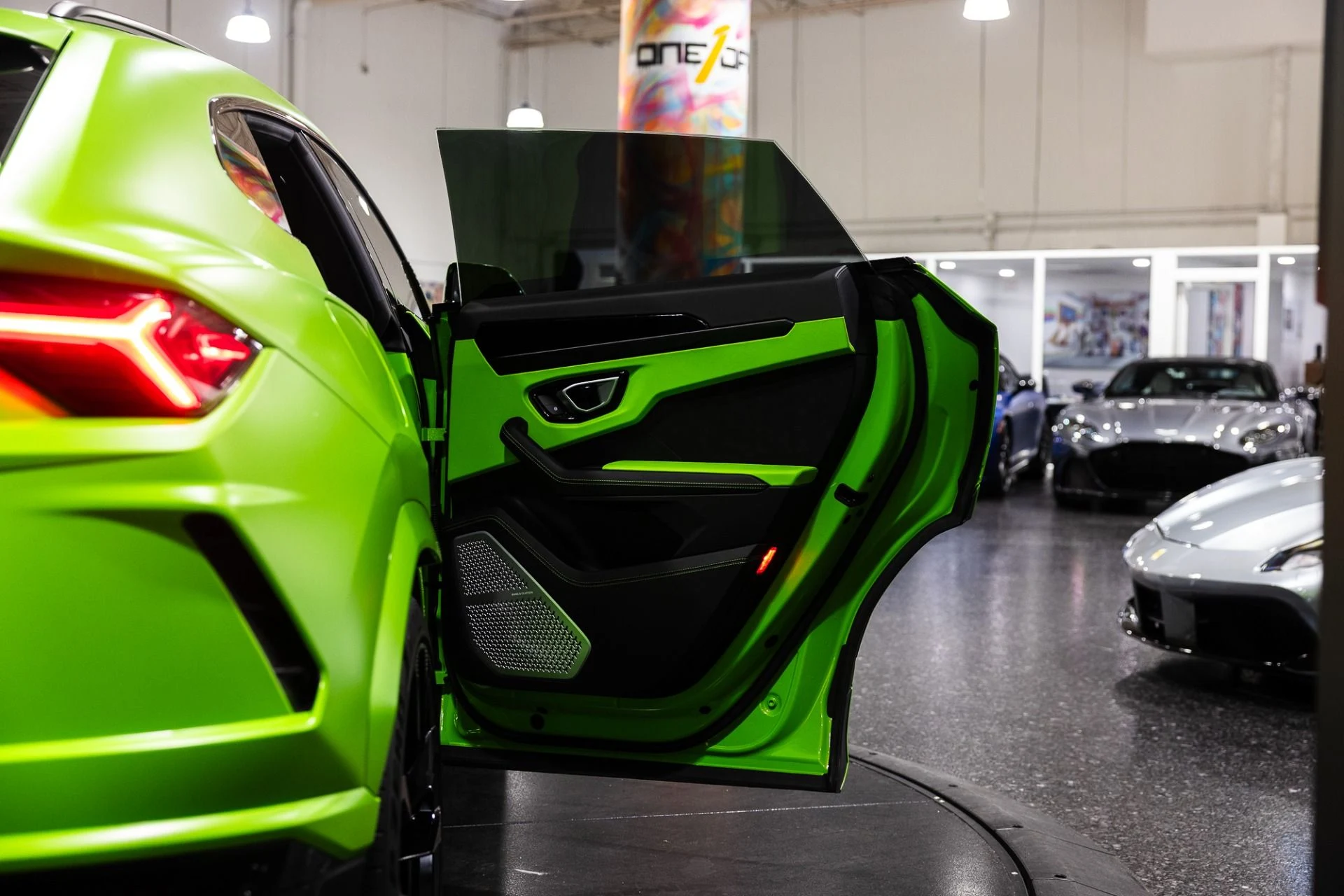 mph030_2361353219_Used_2021_Lamborghini_Urus_Verde_Mantis_Pearl_Full_Stealth_PPF_1764949074_3c89f089c0