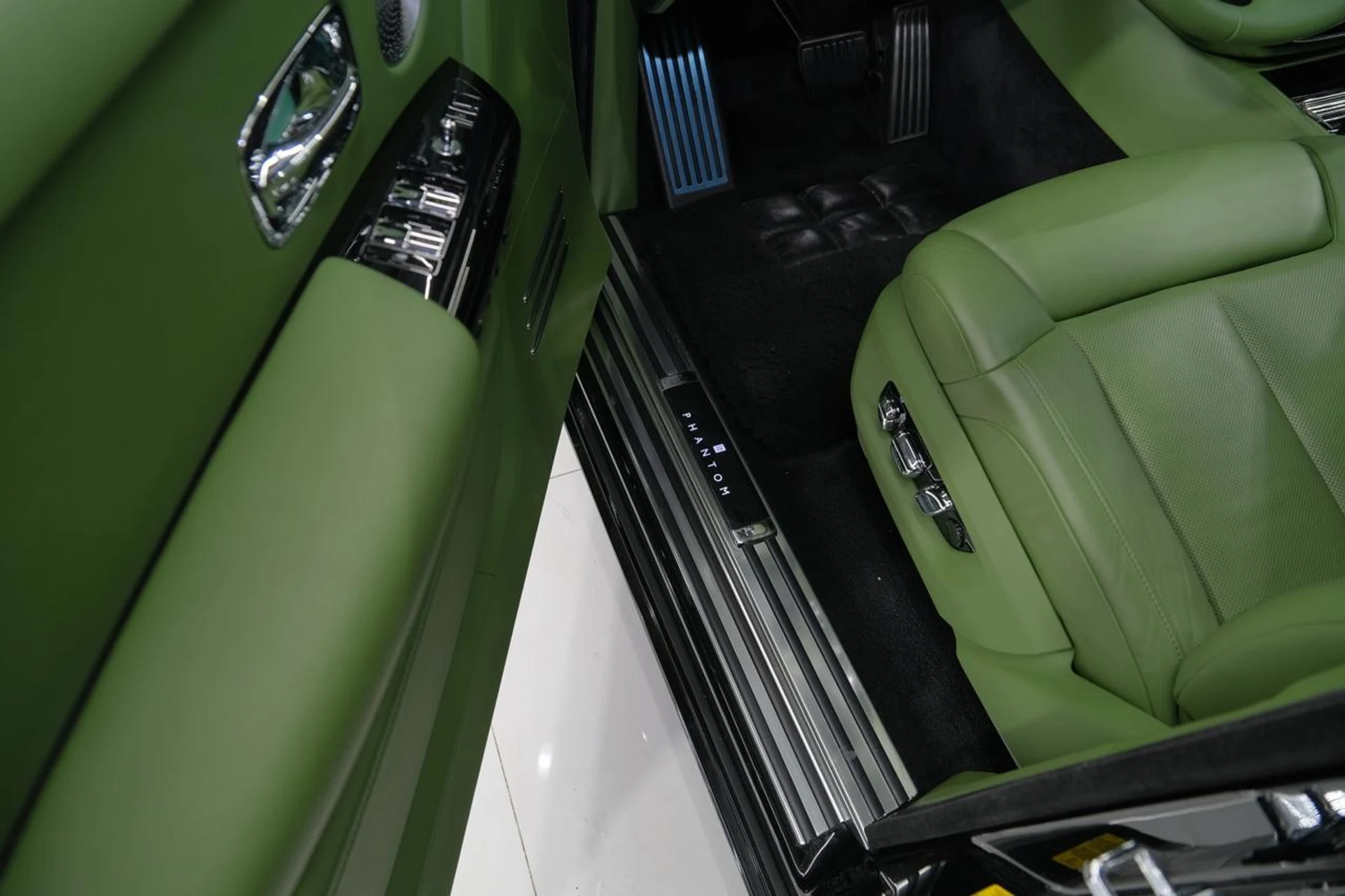 mph030_2362904047_44d0b1eee71652cd32c3a1bf754314cc_df38e97817