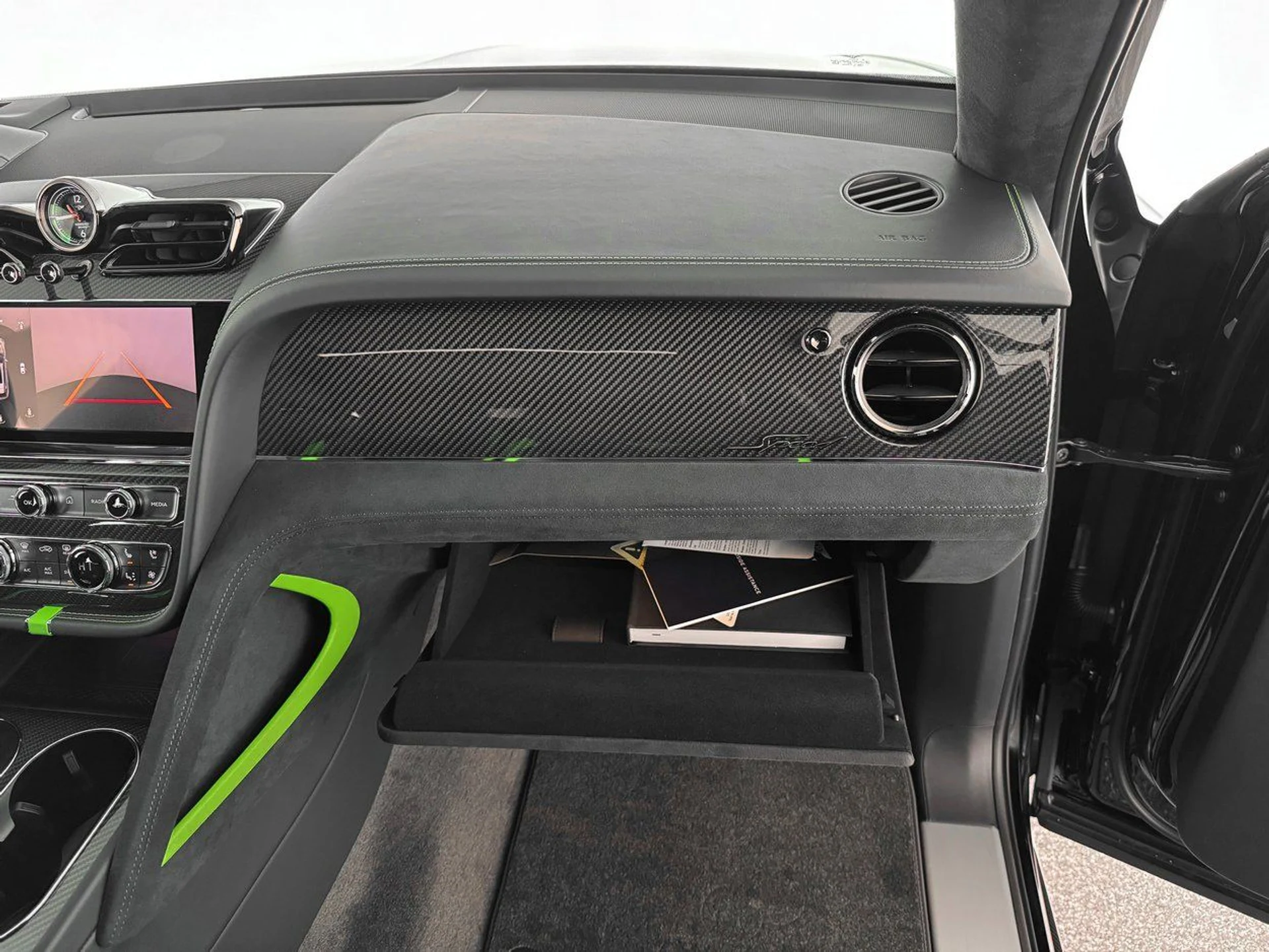 mph030_2370090630_56811b489ec683a943f9c0043e3f9bd3x_610fdc0182