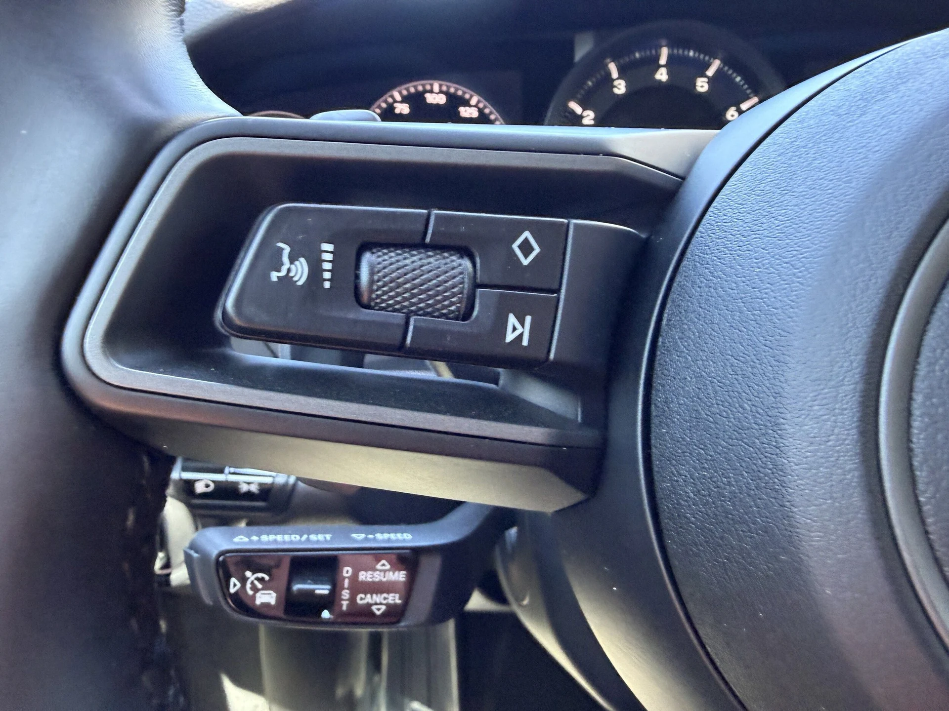 mph030_2371046261_c6fa4bb910b0c5035fecffb6e492c959x_1af059ba4d