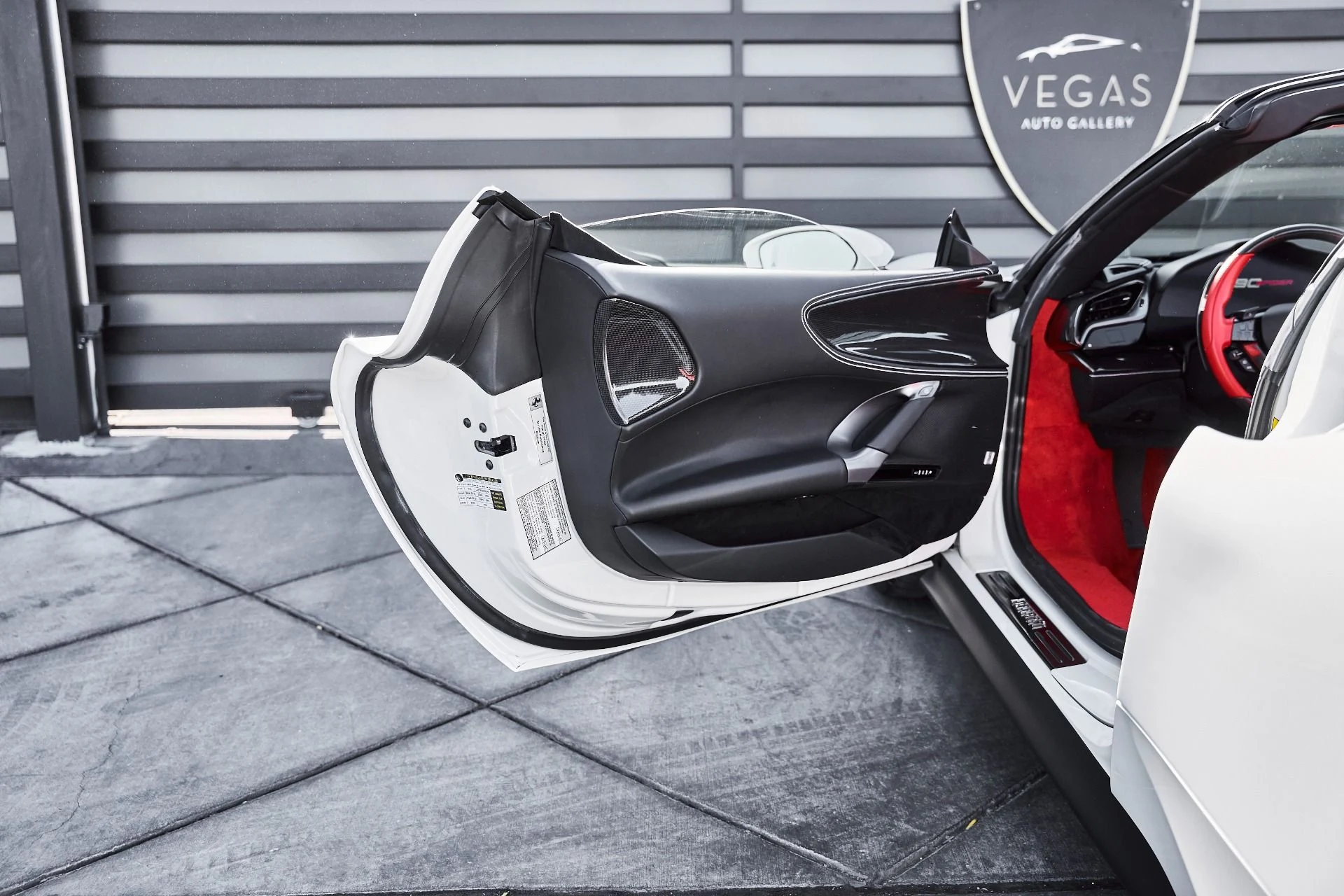 mph030_237569513_Used_2025_Ferrari_SF_90_Spider_Base_1776876581_9659d440be