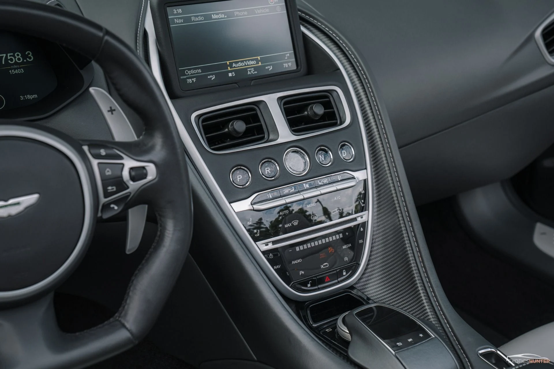 mph030_2377039683_Used_2020_Aston_Martin_DBS_Superleggera_1762814909_28d5b09e12