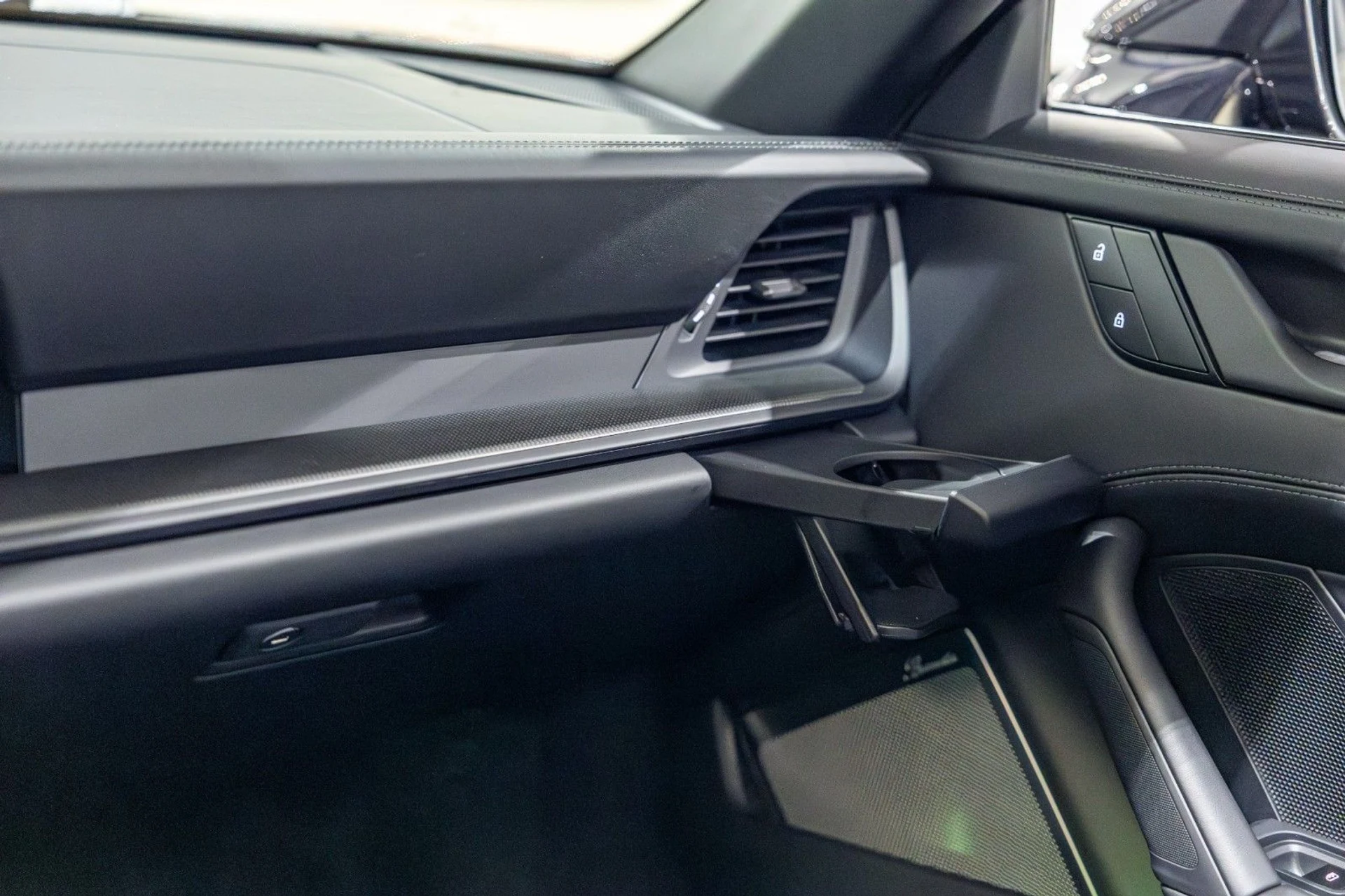 mph030_2378598105_xg_7ab1407e5e