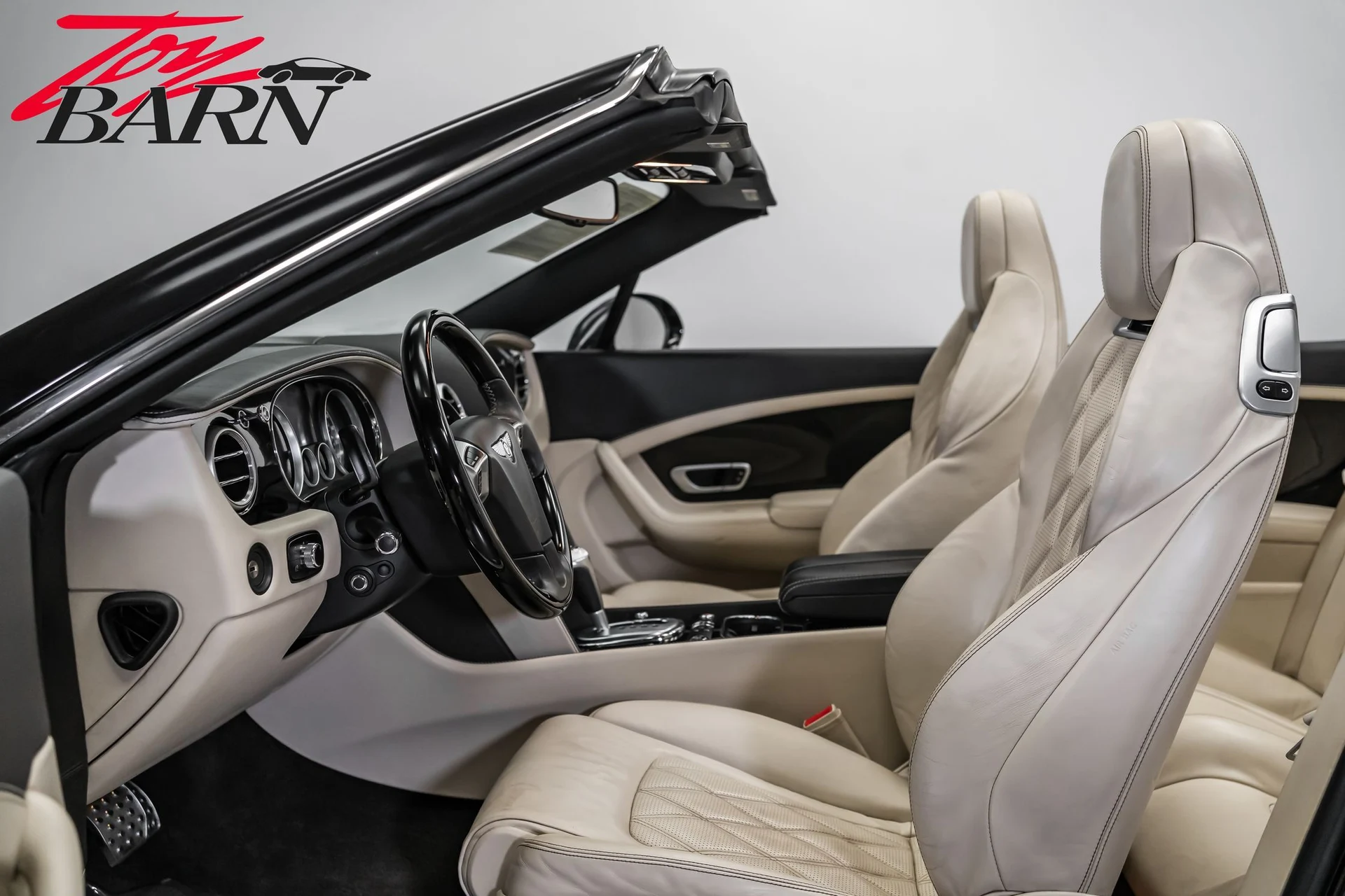 mph030_2379645068_9d71879ba61088ef37c19edf3060f22dx_598f31bcba