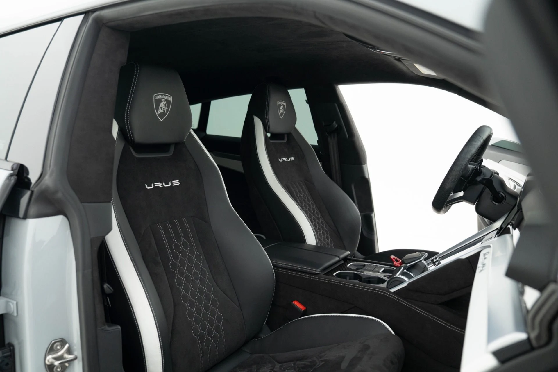 mph030_2384118377_Used_2024_Lamborghini_Urus_S_1777580741_eb282af160
