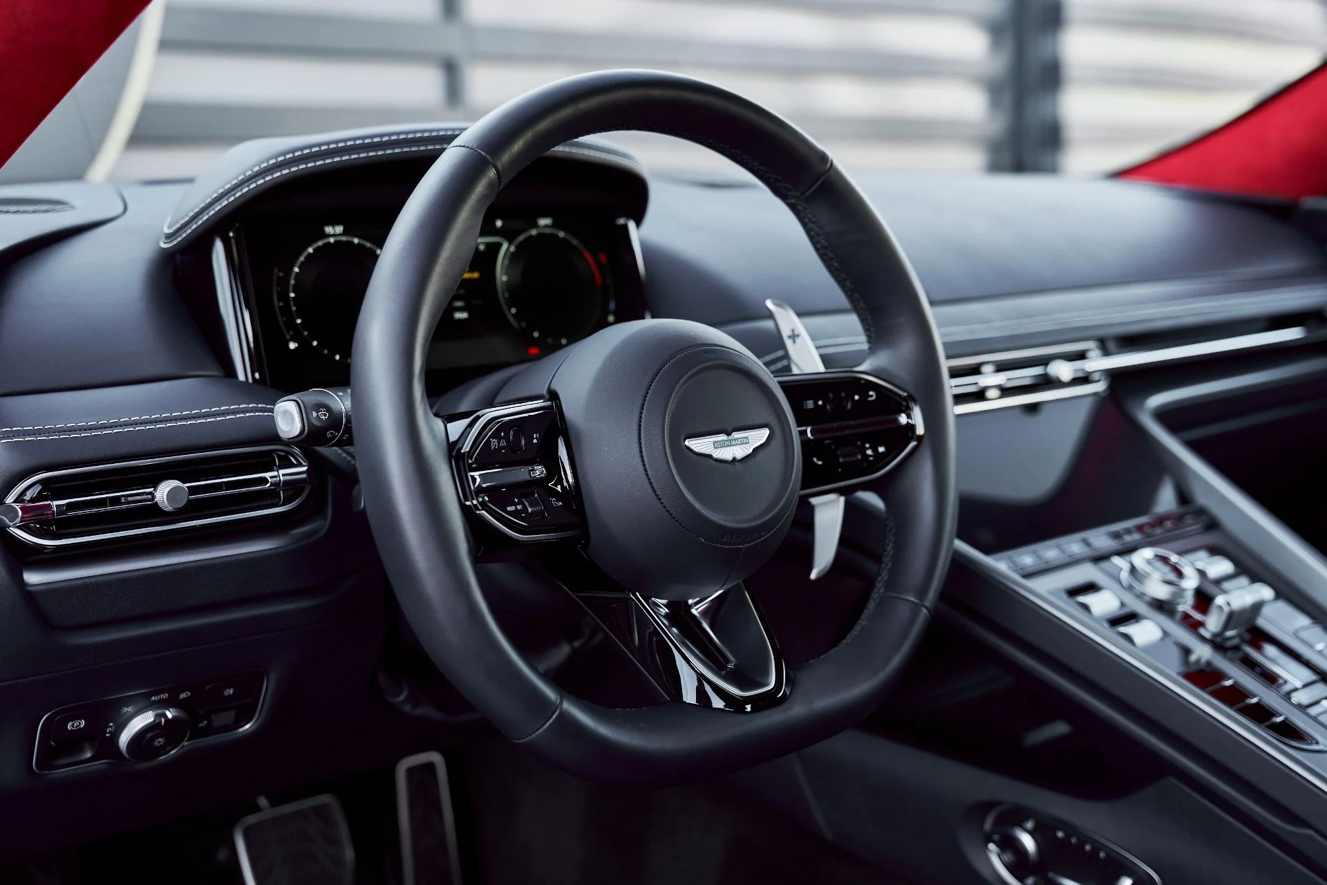 mph030_2400791599_Used_2024_Aston_Martin_DB_12_1767840023_d2439b49d2