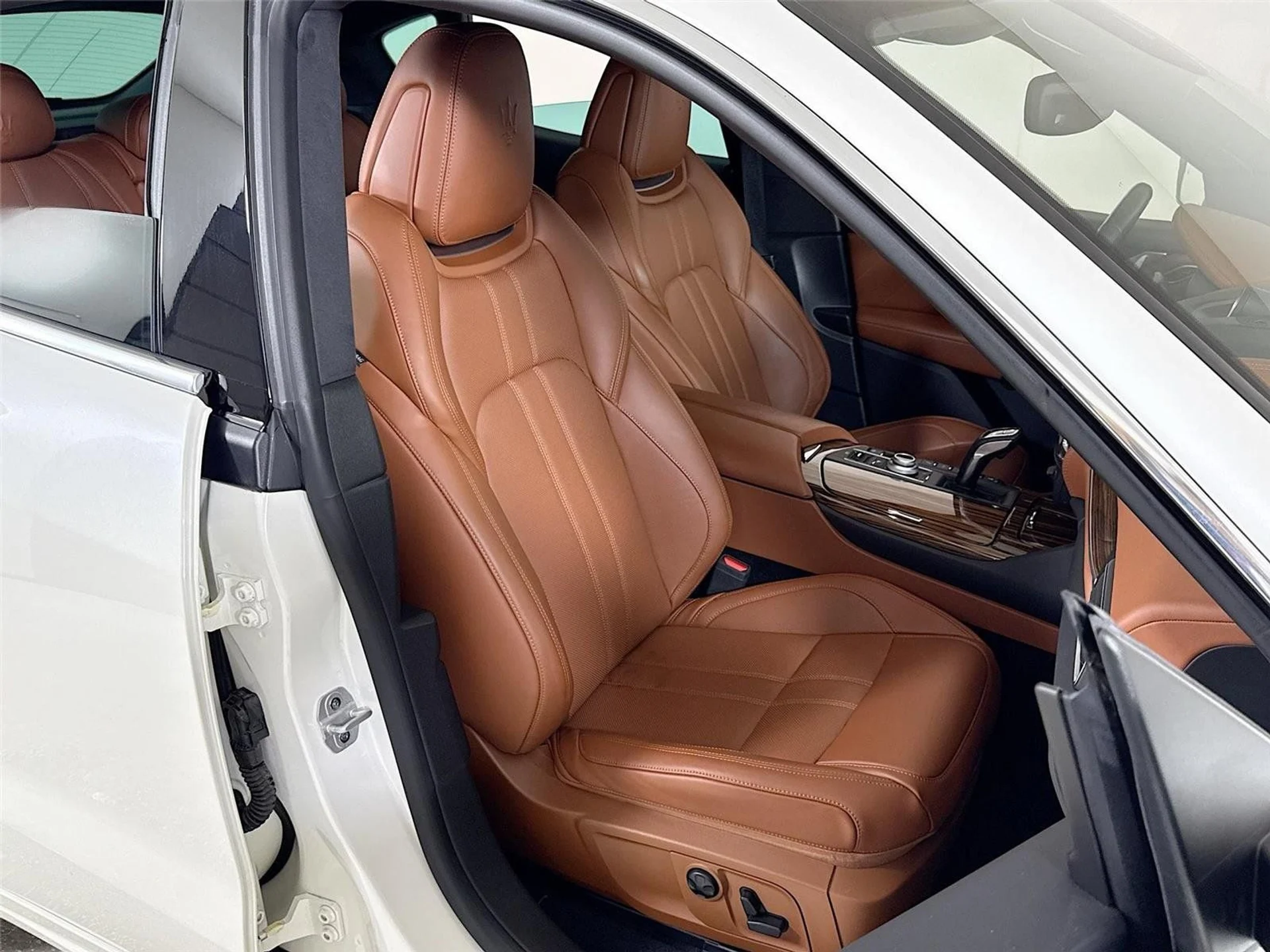 mph030_2405189551_8c1090eacb3df4c271e788bc5a72d629_5e7c307036