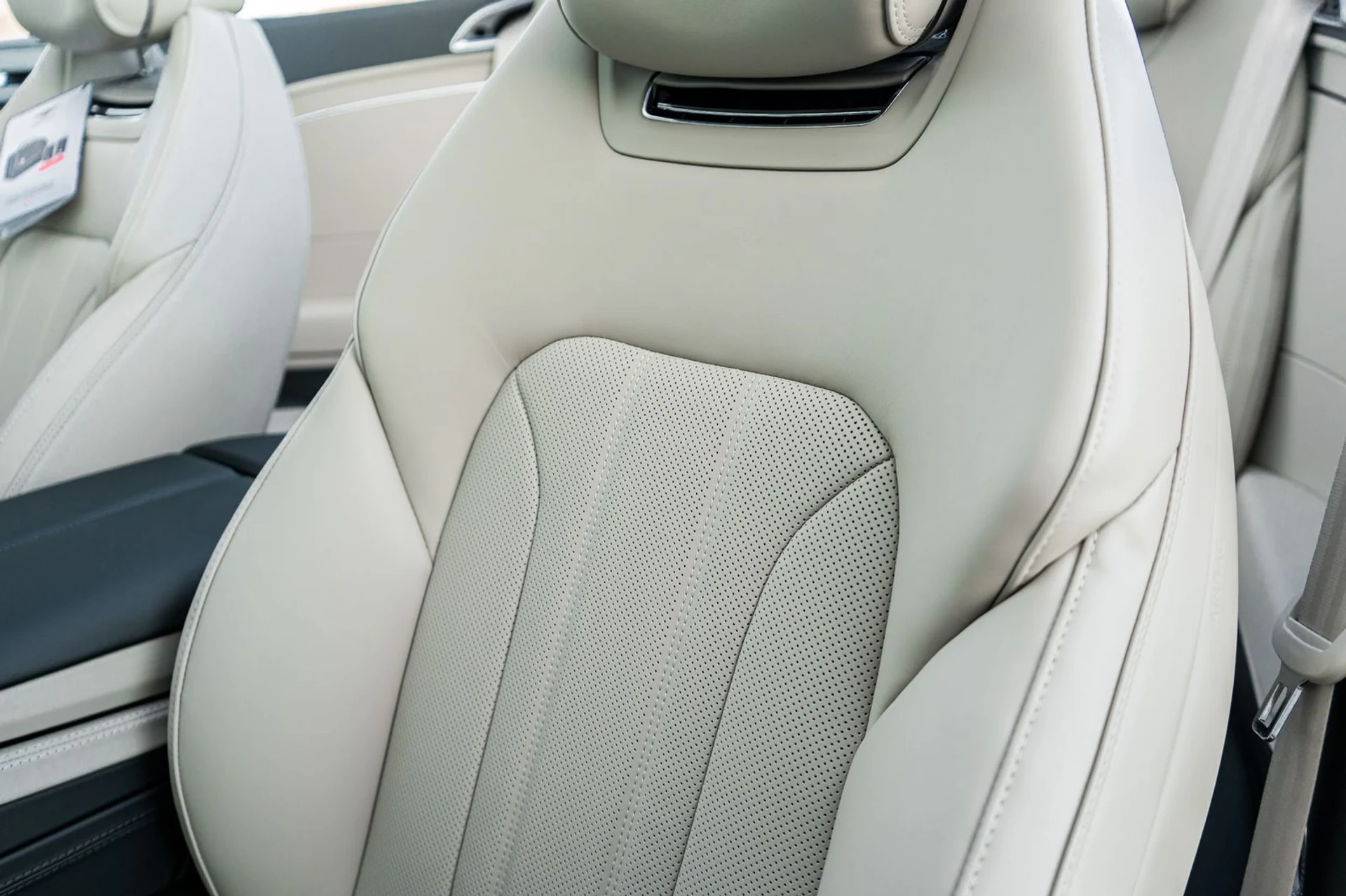 mph030_2405876903_abab6565_0e98_433b_9ba4_d93ca28ff17f_09d4f0c437