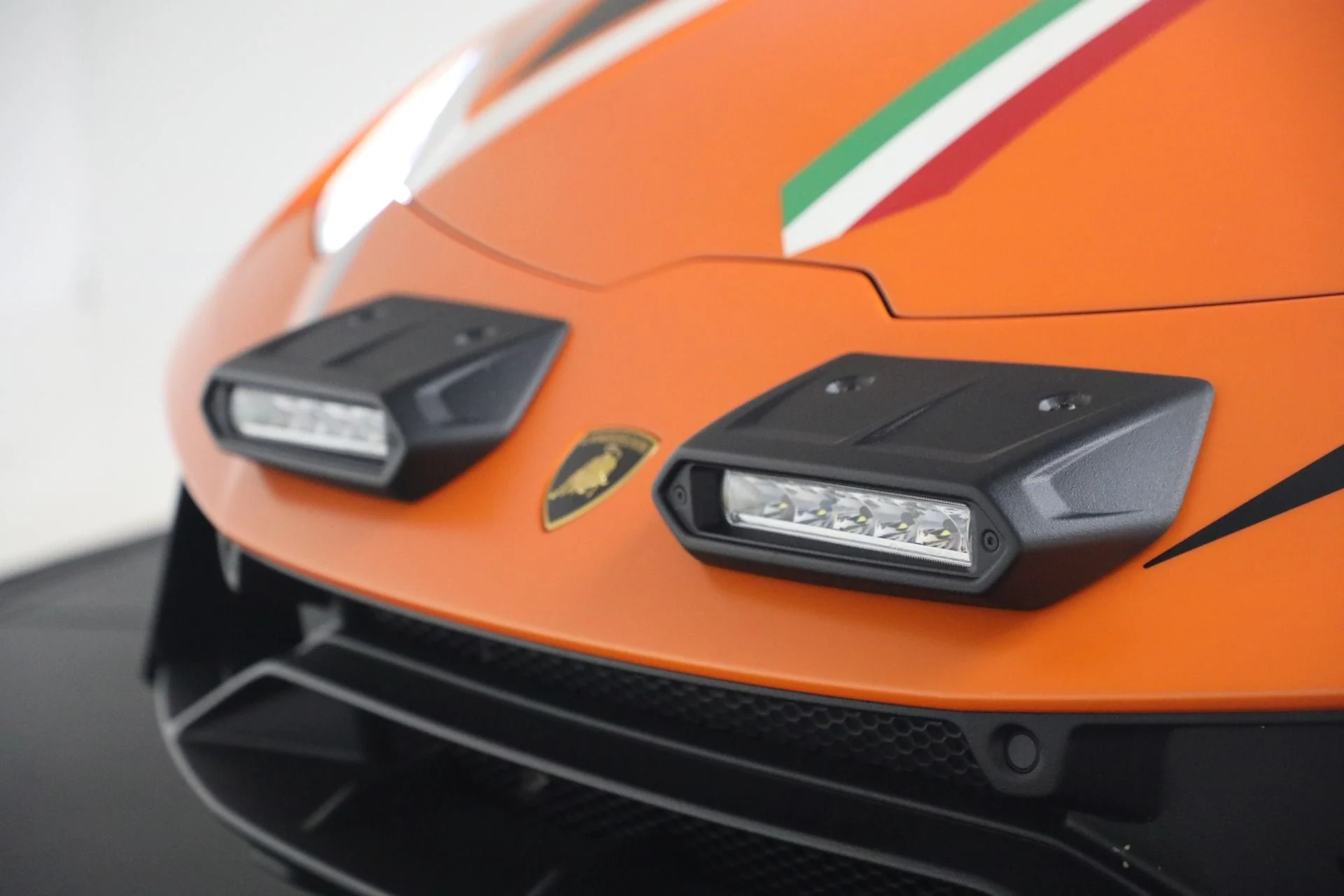 mph030_2410400258_Used_2024_Lamborghini_Huracan_Sterrato_1772051160_dec3e69b18