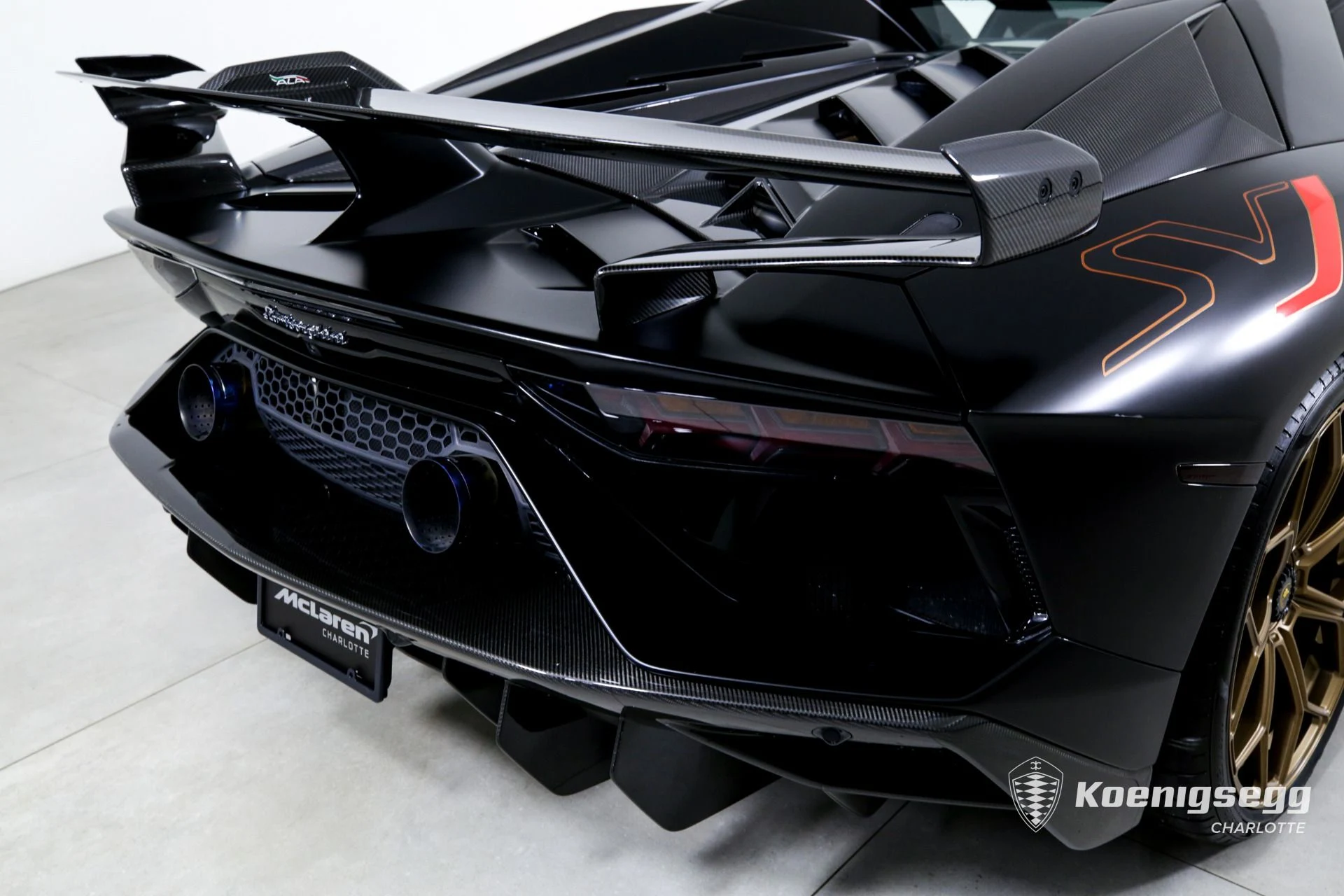 mph030_2410788581_Used_2021_Lamborghini_Aventador_LP_770_4_SVJ_1728075430_75cbc13633