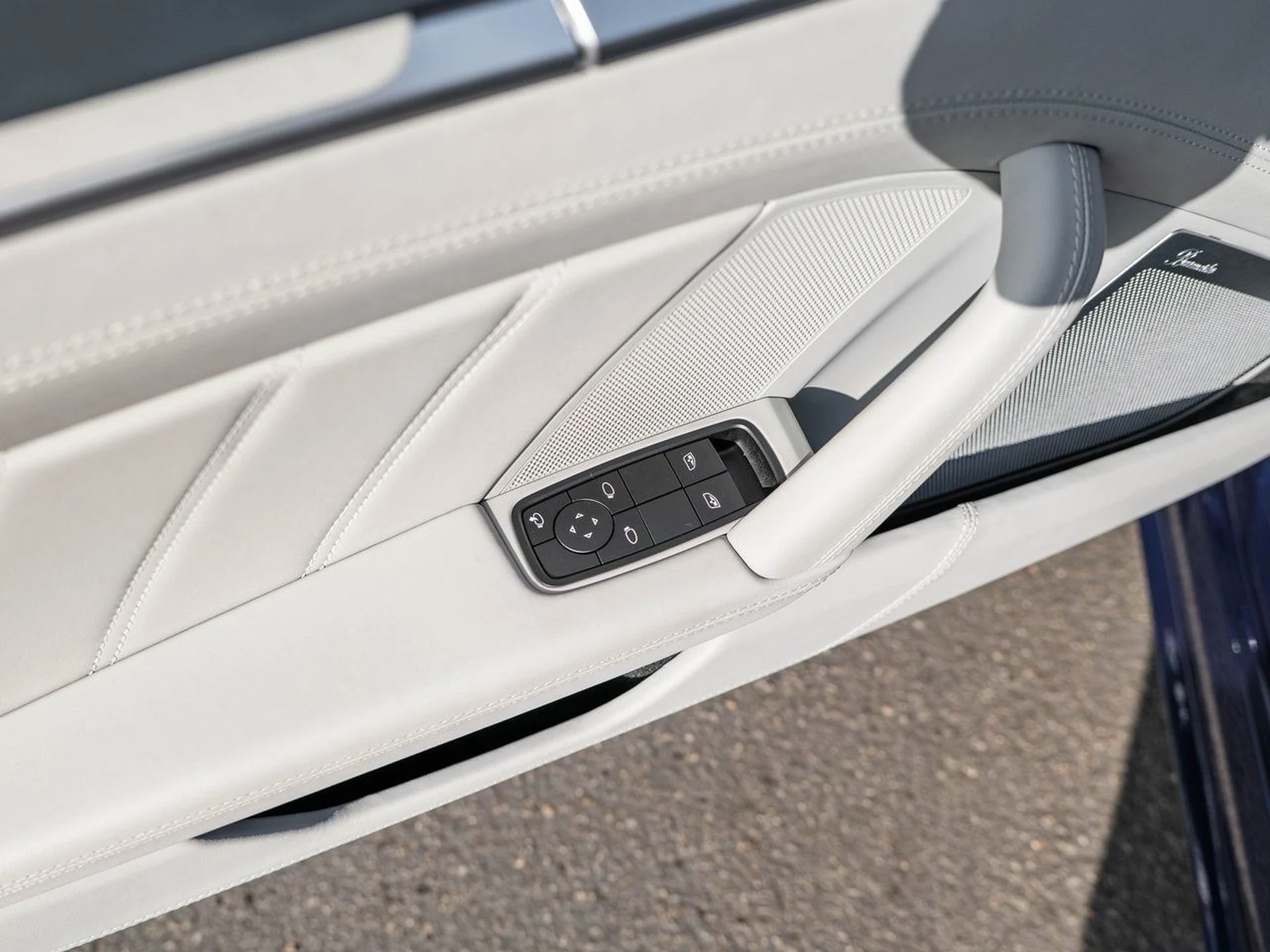 mph030_2410830426_997e8d4310808c731bca28bfa11a49c5x_9d1796335c