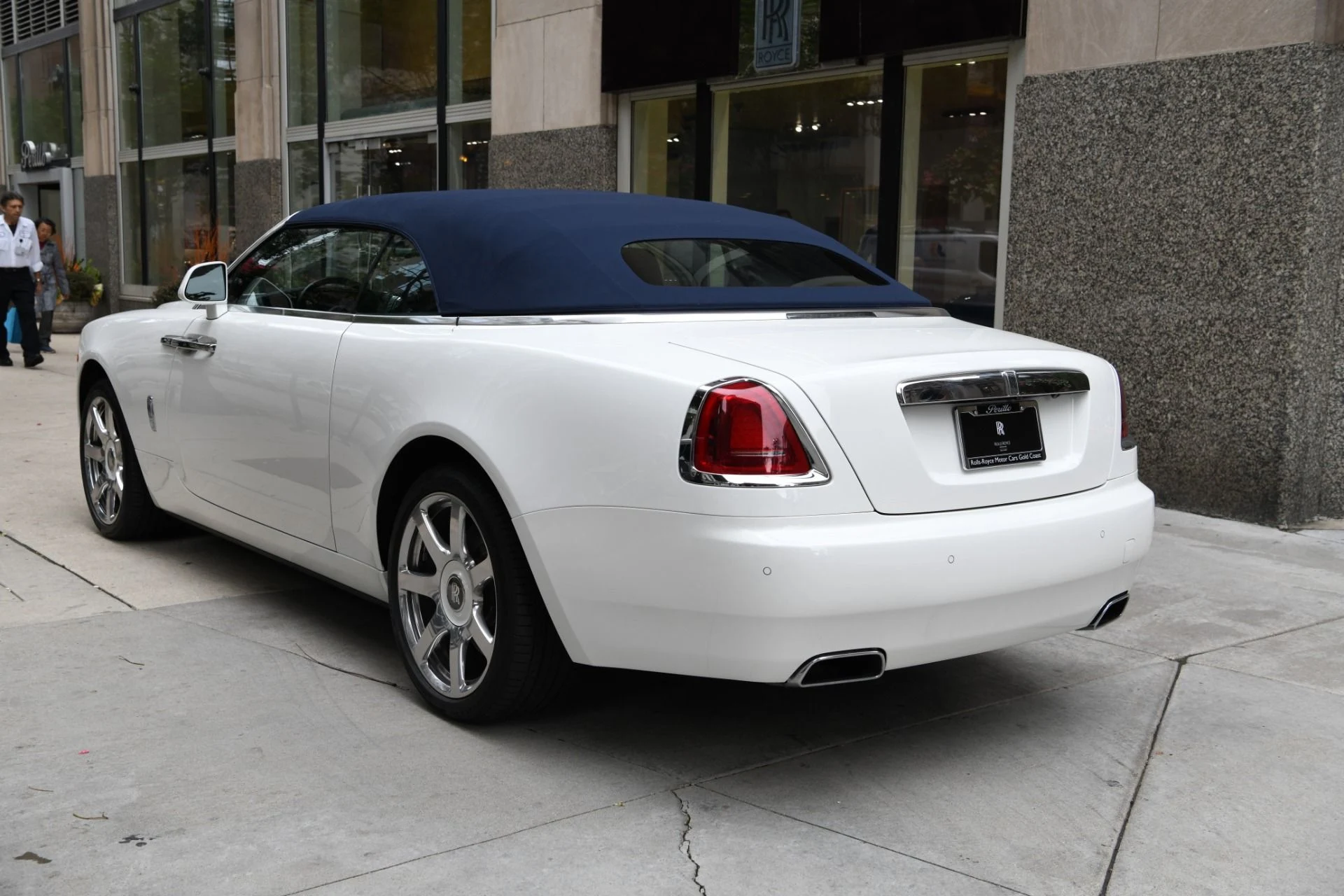 mph030_2422224922_9708_p32_l_a464326684