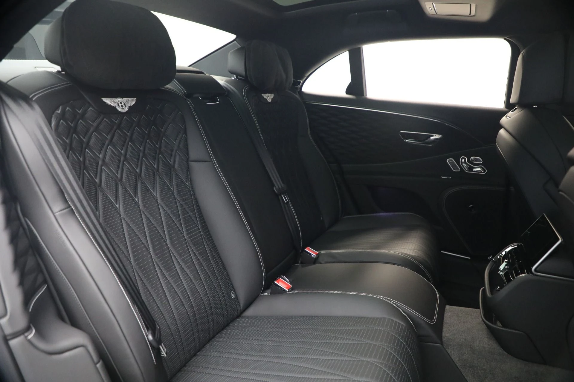 mph030_2423157675_Used_2022_Bentley_Flying_Spur_W12_1787352541_867b69541a