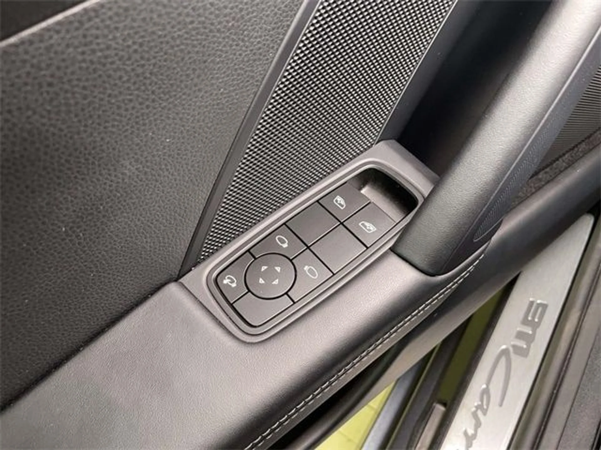 mph030_2423933997_8033dfe191740592673dc7327eba75bdx_bb15117610