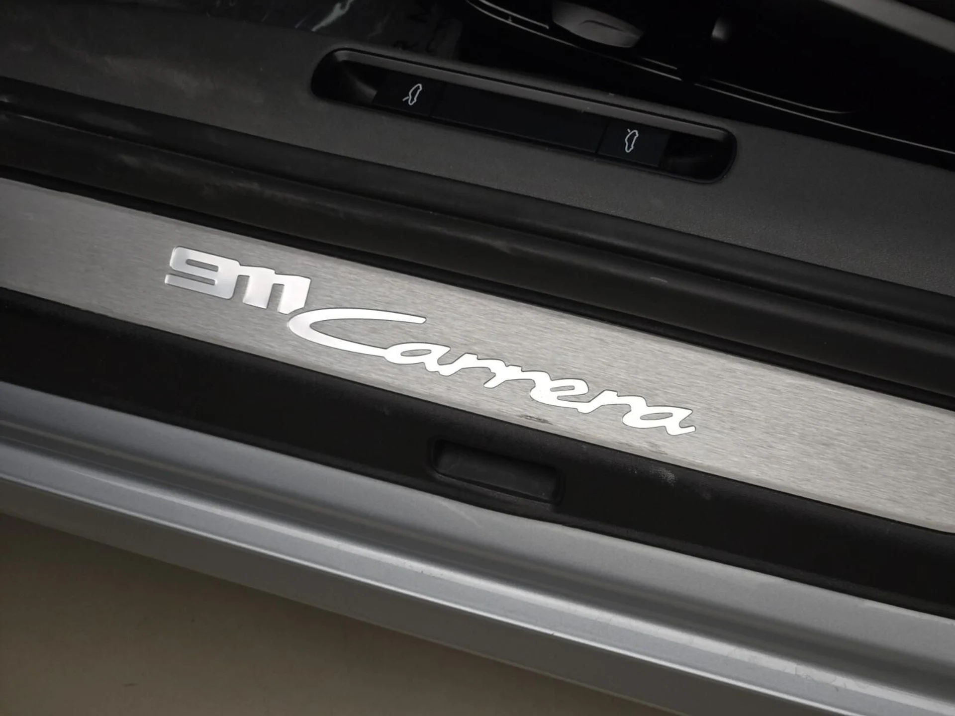 mph030_2424026591_Used_2020_Porsche_911_1770705460_5d5818cc31