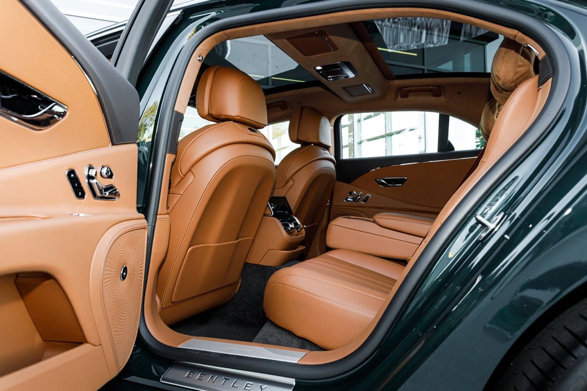 mph030_243295263_a893e25dced86c1dea1e69ea6d5e5477x_d6eb85b970