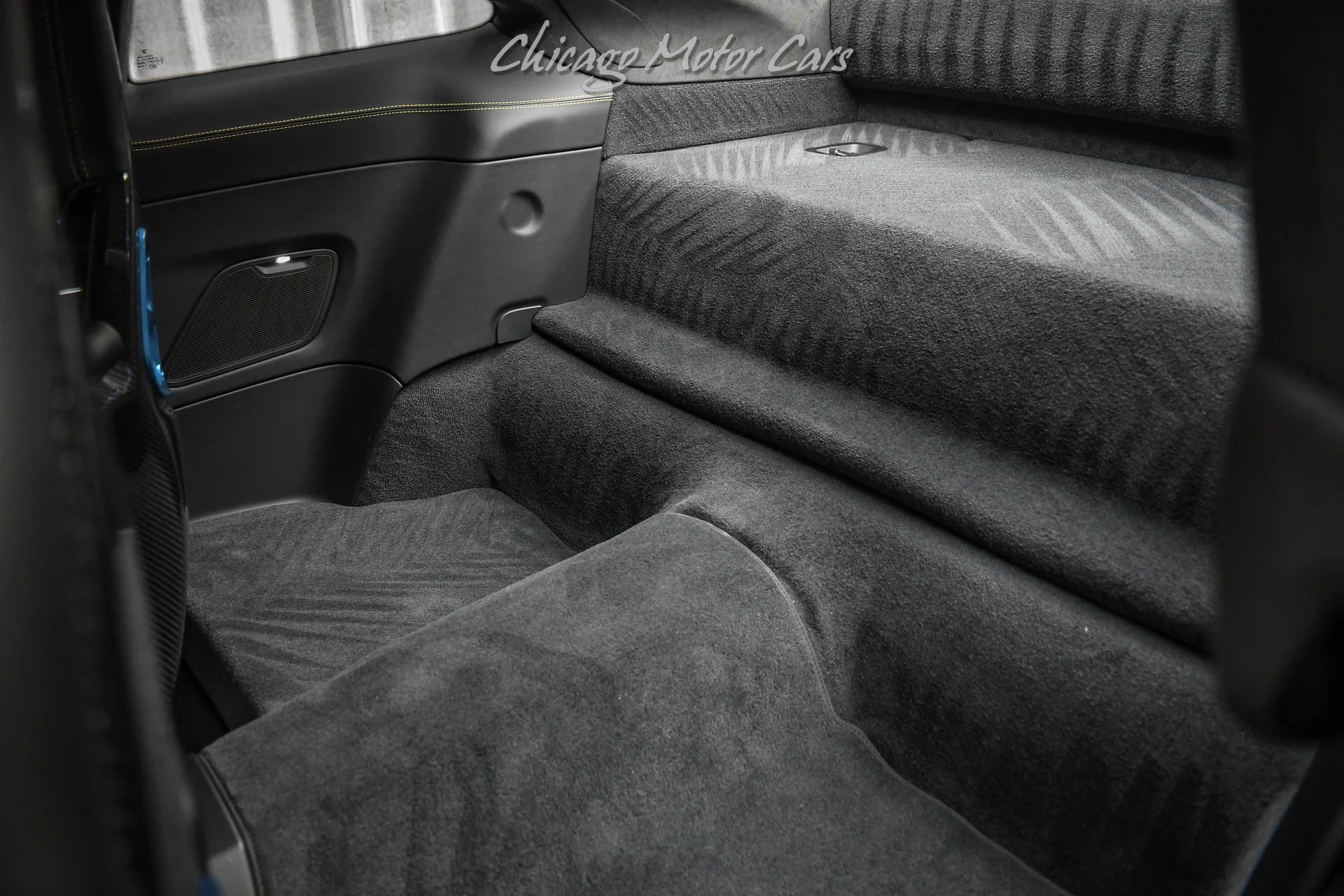 mph030_2436173202_13368_p31_l_a1036ff79b