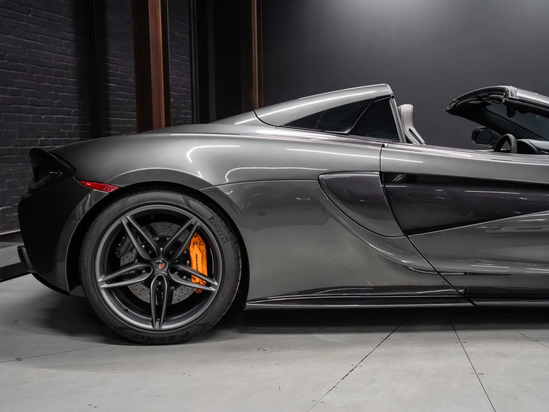 mph030_2451510887_mclaren_570s_2018_198bf5bc62