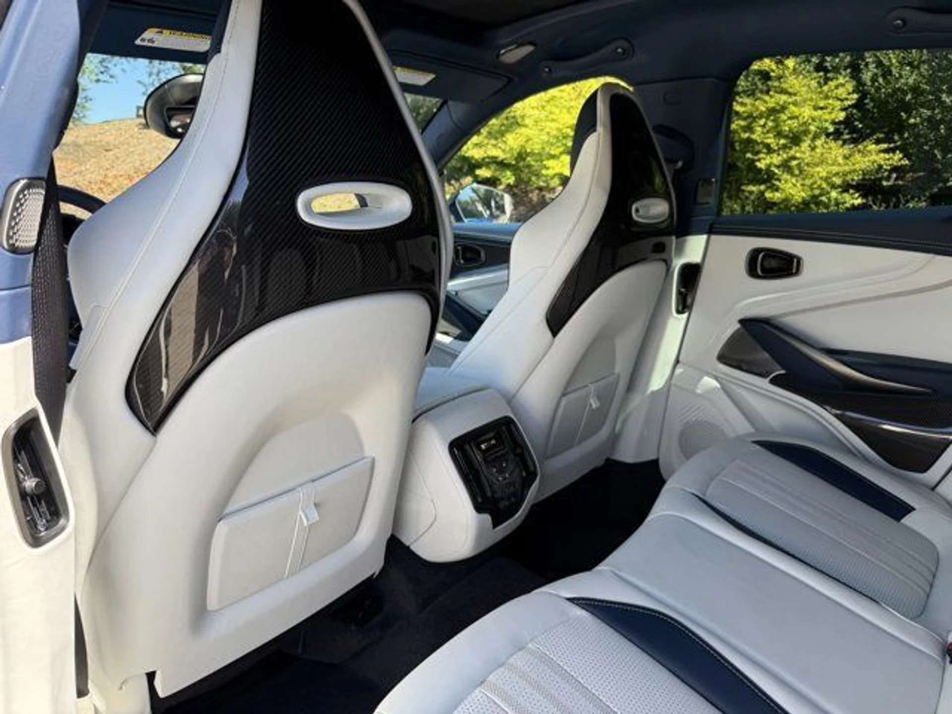 mph030_2452561162_a4f6da4d6869454f855c505ddd41e73f_607286d3ab