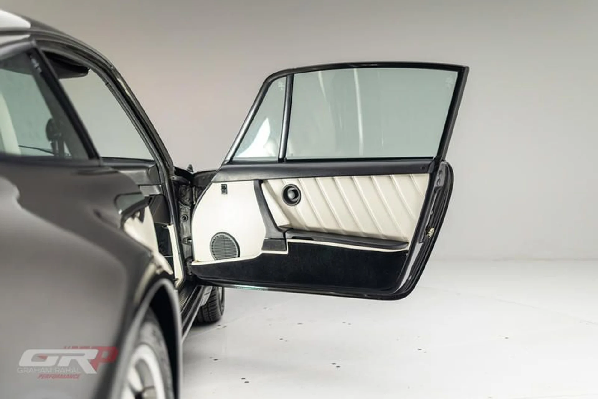 mph030_2461886423_FB_26_C500_0_A99_4_B78_B904_95_FAA_84_C9_CE_3_3b33e62ca2