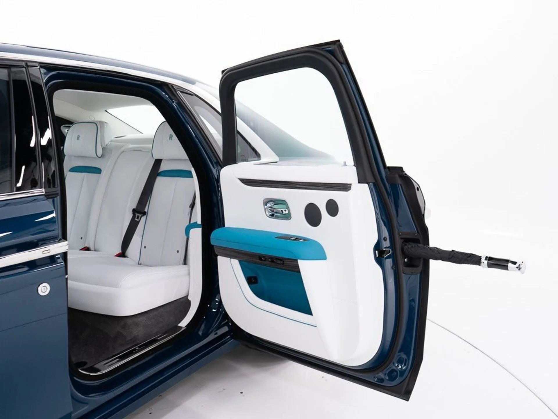 mph030_2465037075_560522dc7392c3c60a74fdbafd48884f_c2222f4202