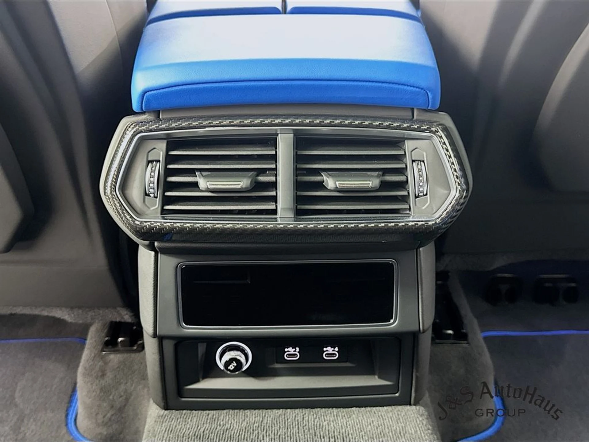 mph030_2466620998_lbsl09ez2kt3ppmi52de8hjicjml_5a5a266cba