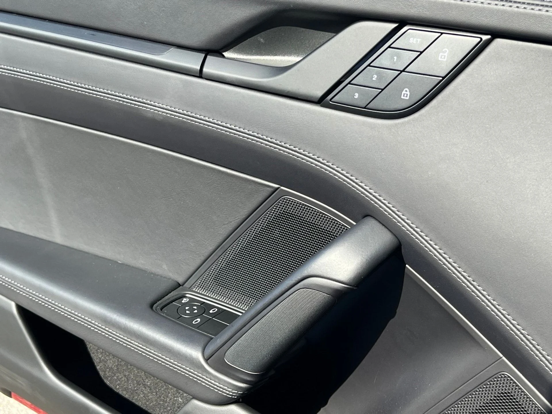 mph030_2466987436_b256e64b67cde7283fb826582302c5fax_a4e6cc8a84