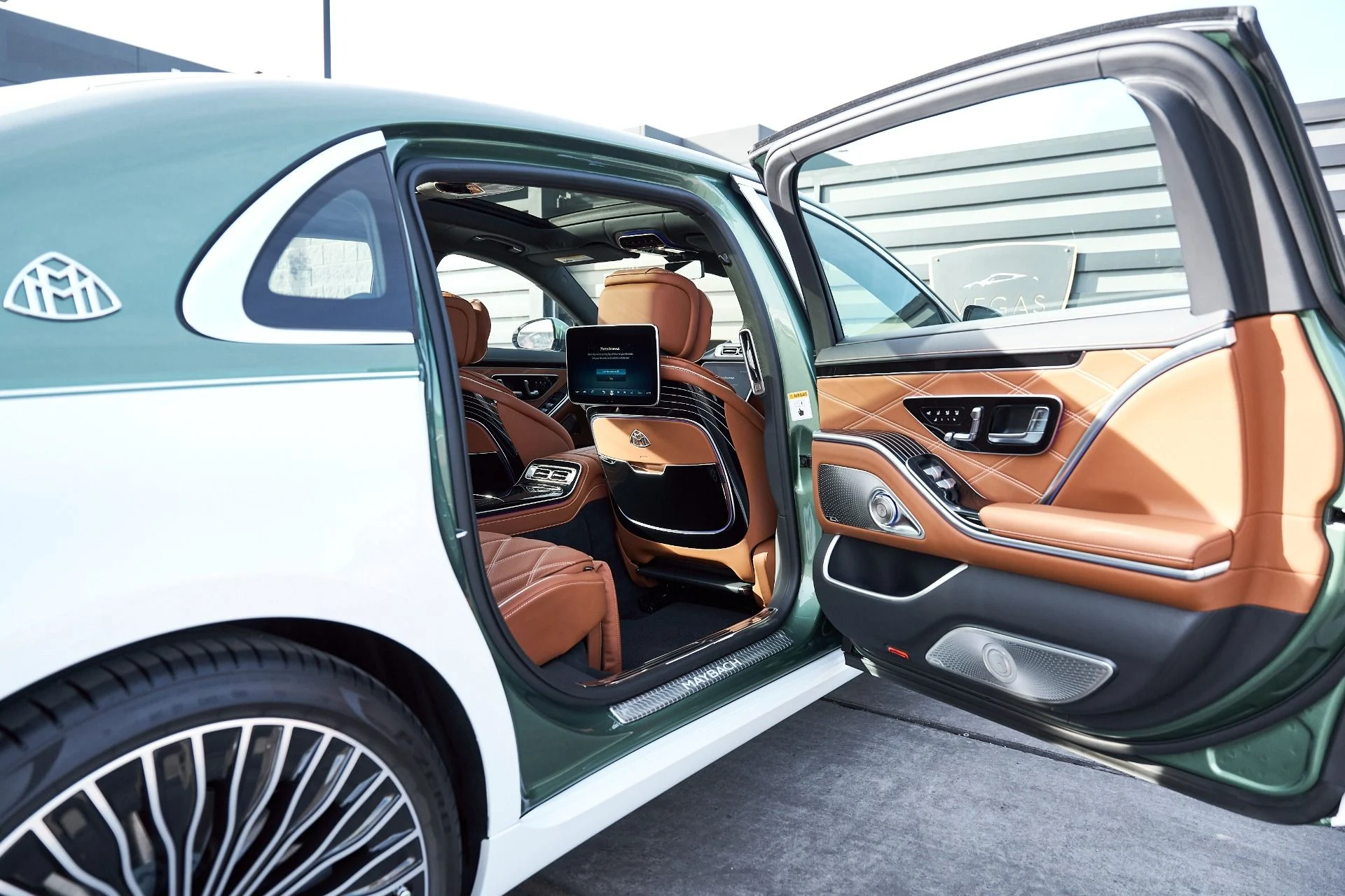 mph030_2471160852_Used_2026_Mercedes_Benz_S_Class_Maybach_S_680_1766455549_95ee13f2b8