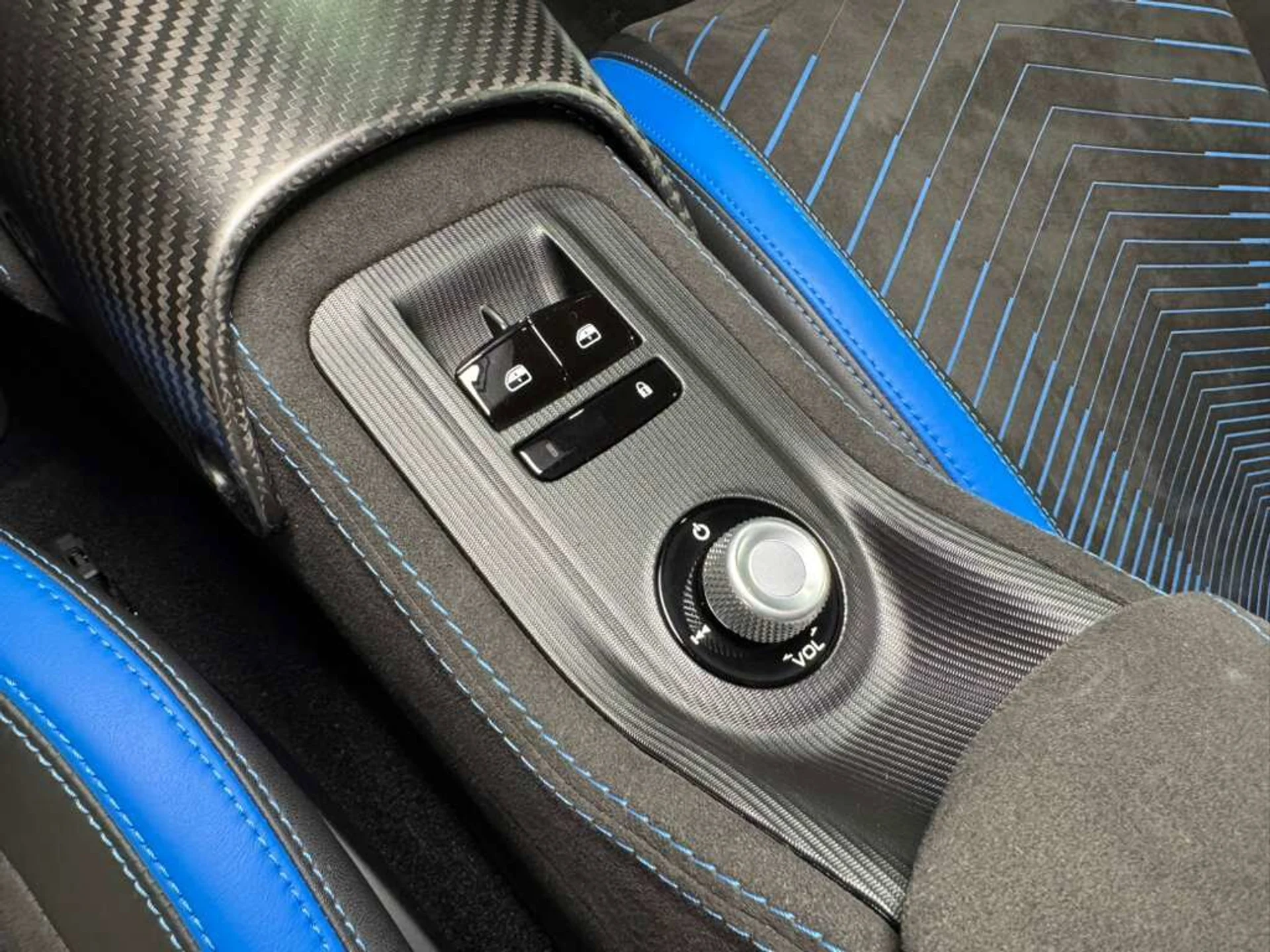 mph030_2481373276_54323ff62d925e924b4126d3807552fc_c58967fac5