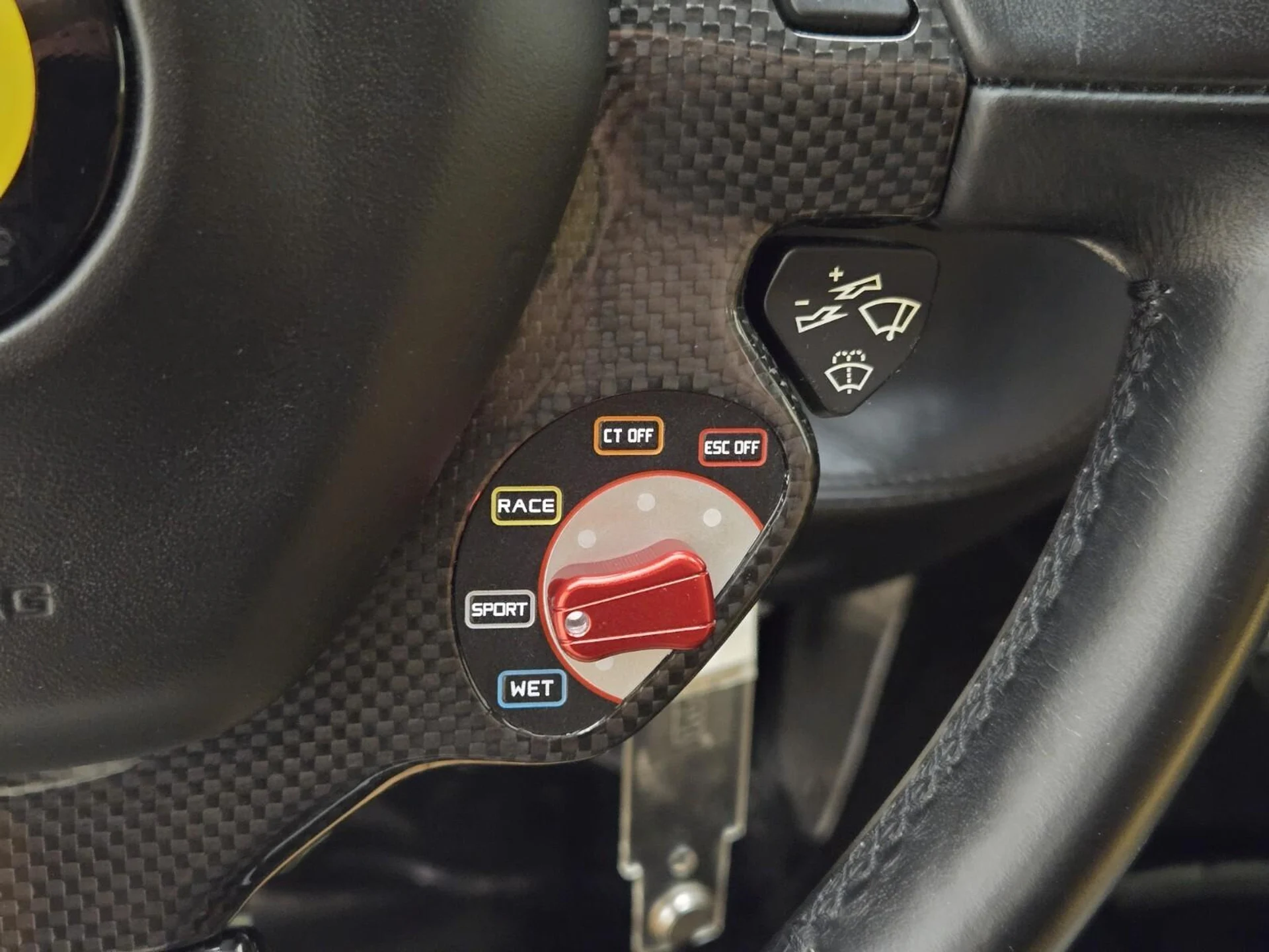 mph030_2486190705_Used_2013_Ferrari_458_Italia_1761376410_49995f4ad9
